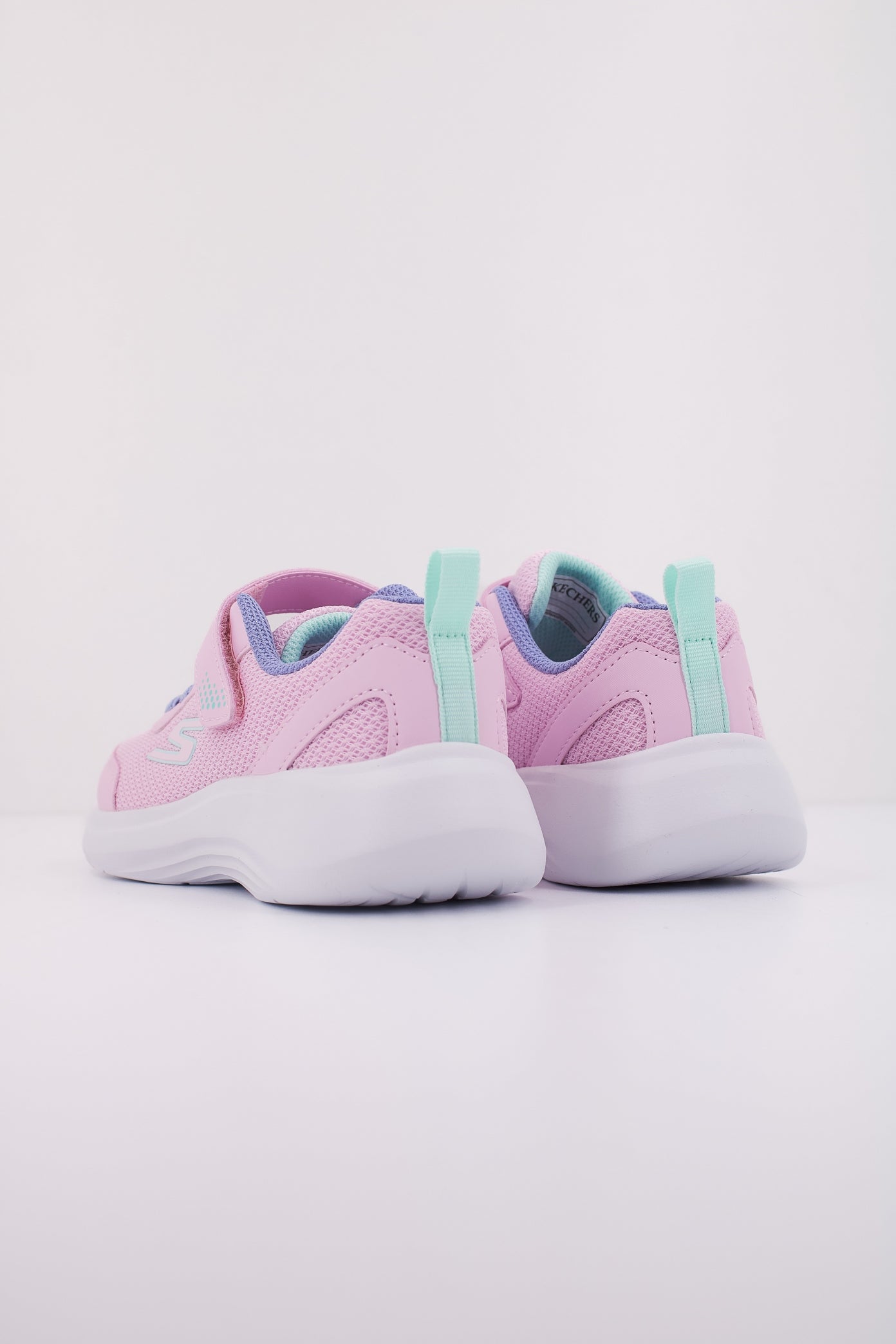 SKECHERS SELECTORS en color ROSA (4)