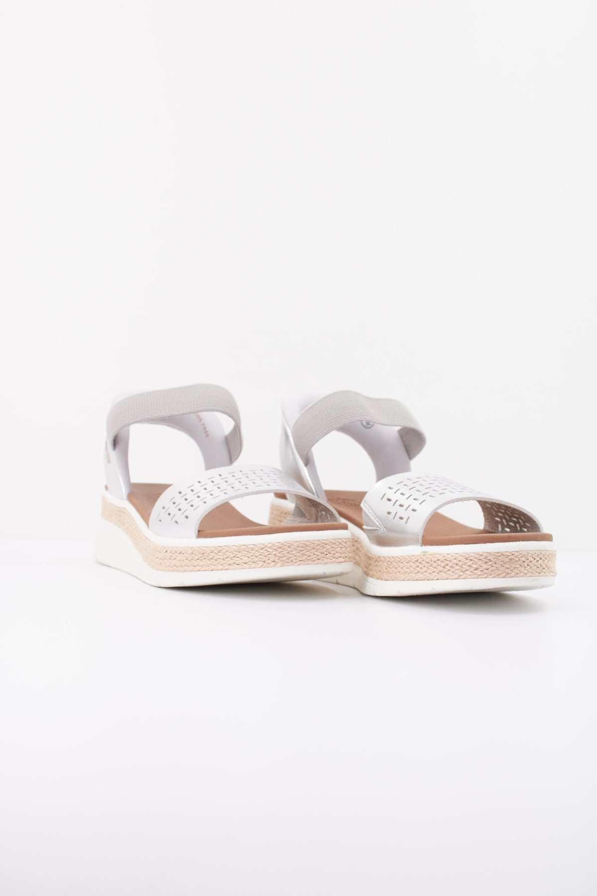 SKECHERS BOBS SUN RAY STEP ASIDE en color PLATA (2)