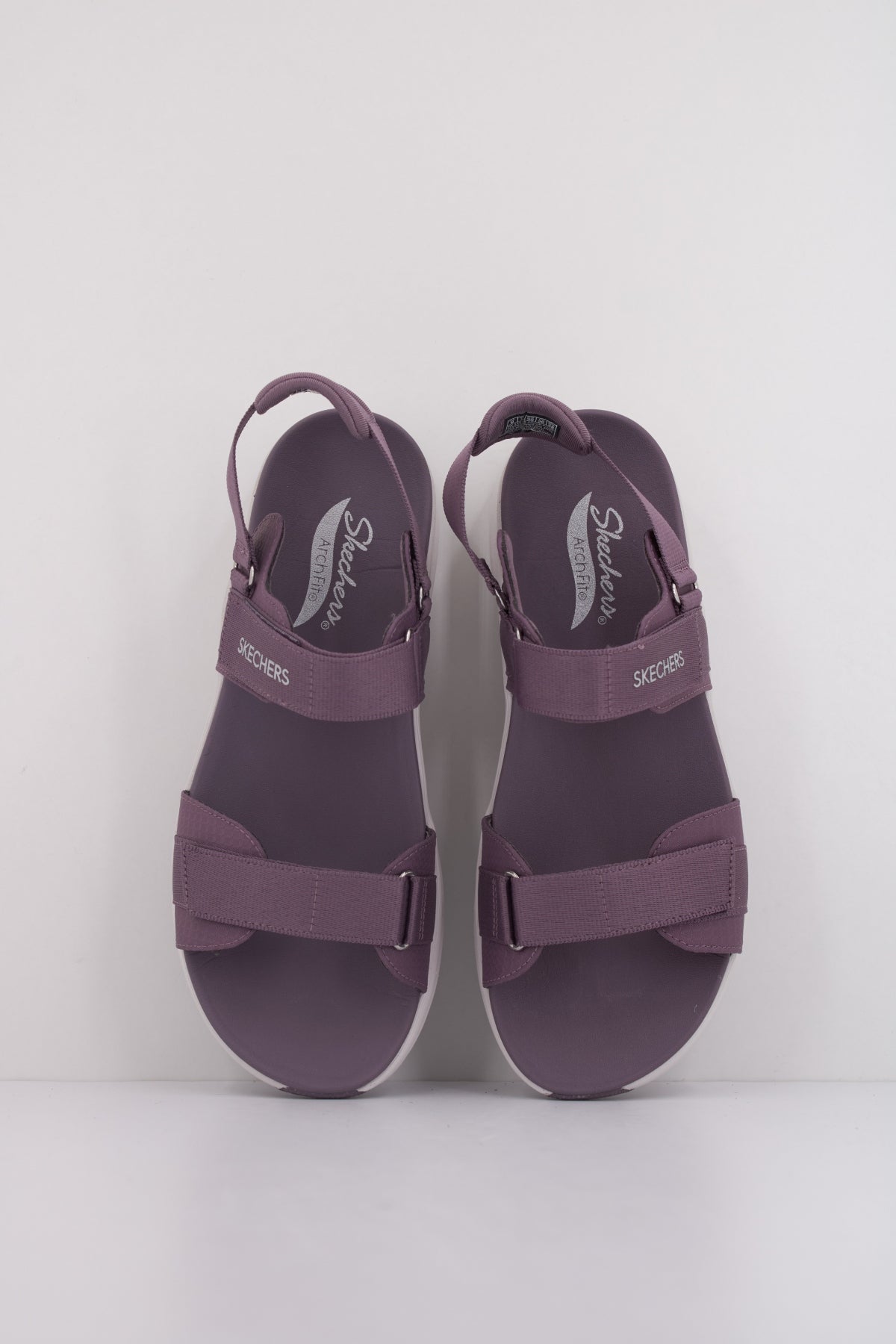SKECHERS ARCH FIT . en color VIOLETA (3)