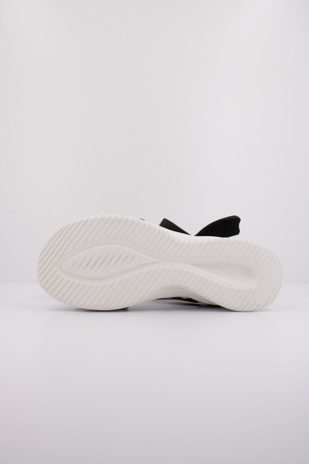 SKECHERS SLIP INS - SUMMERVILLE en color NEGRO (5)