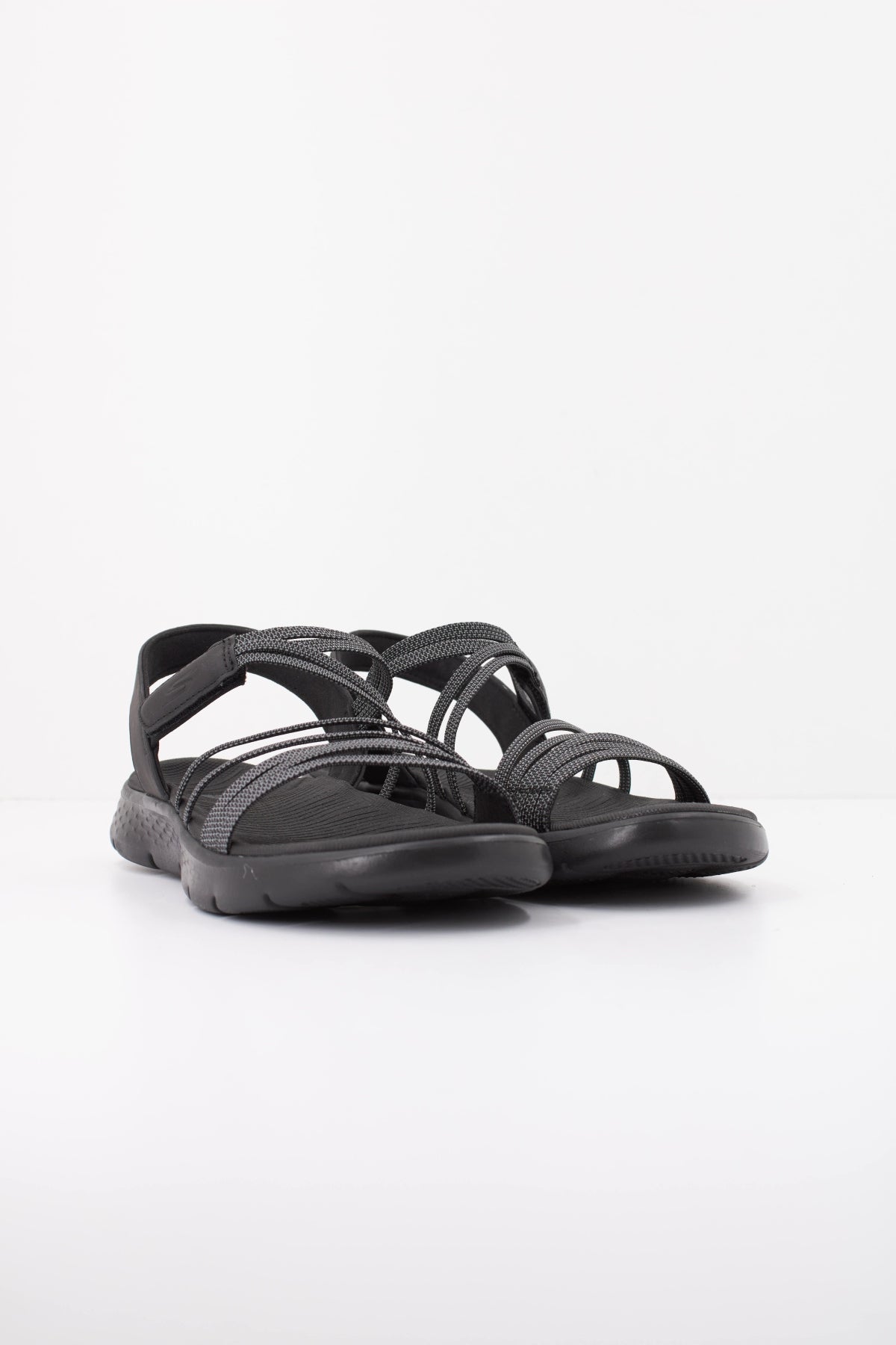 SKECHERS GO WALK FLEX SANDAL EMMA en color NEGRO (2)