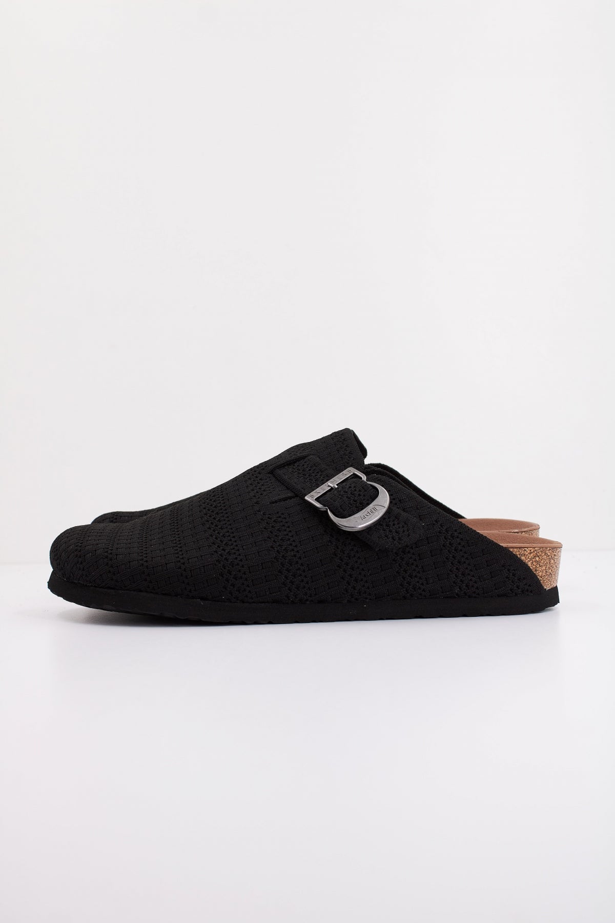 SKECHERS ARCH FIT GRANOLA en color NEGRO (1)