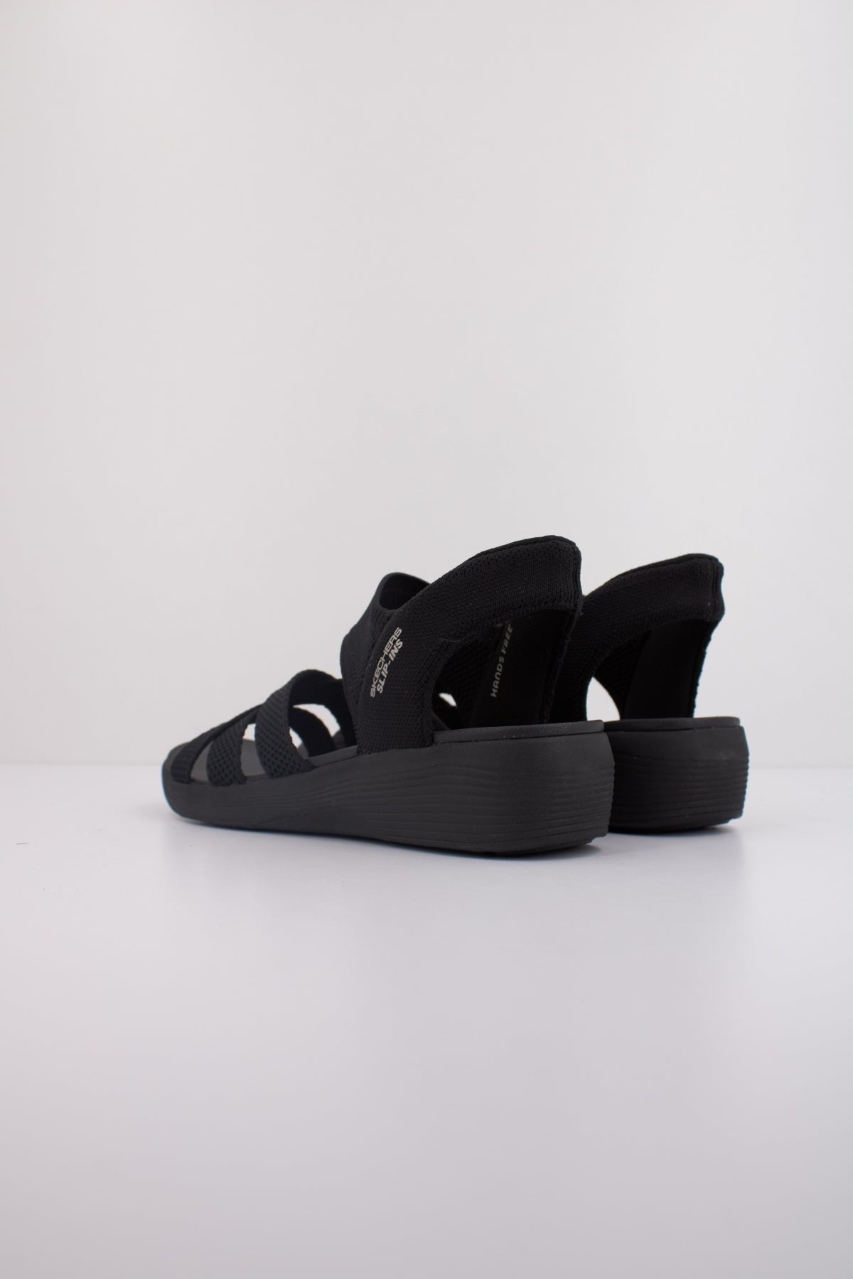 SKECHERS SLIP-INS ARYA en color NEGRO (4)