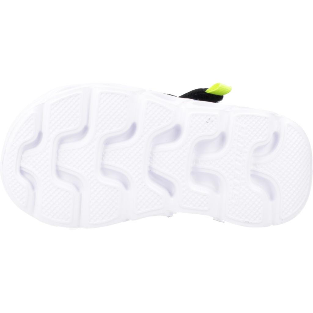 SKECHERS HYPNO-SPLASH en color NEGRO (6)