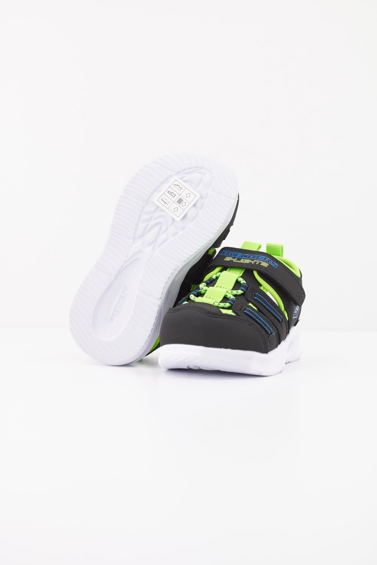 SKECHERS N en color NEGRO (5)