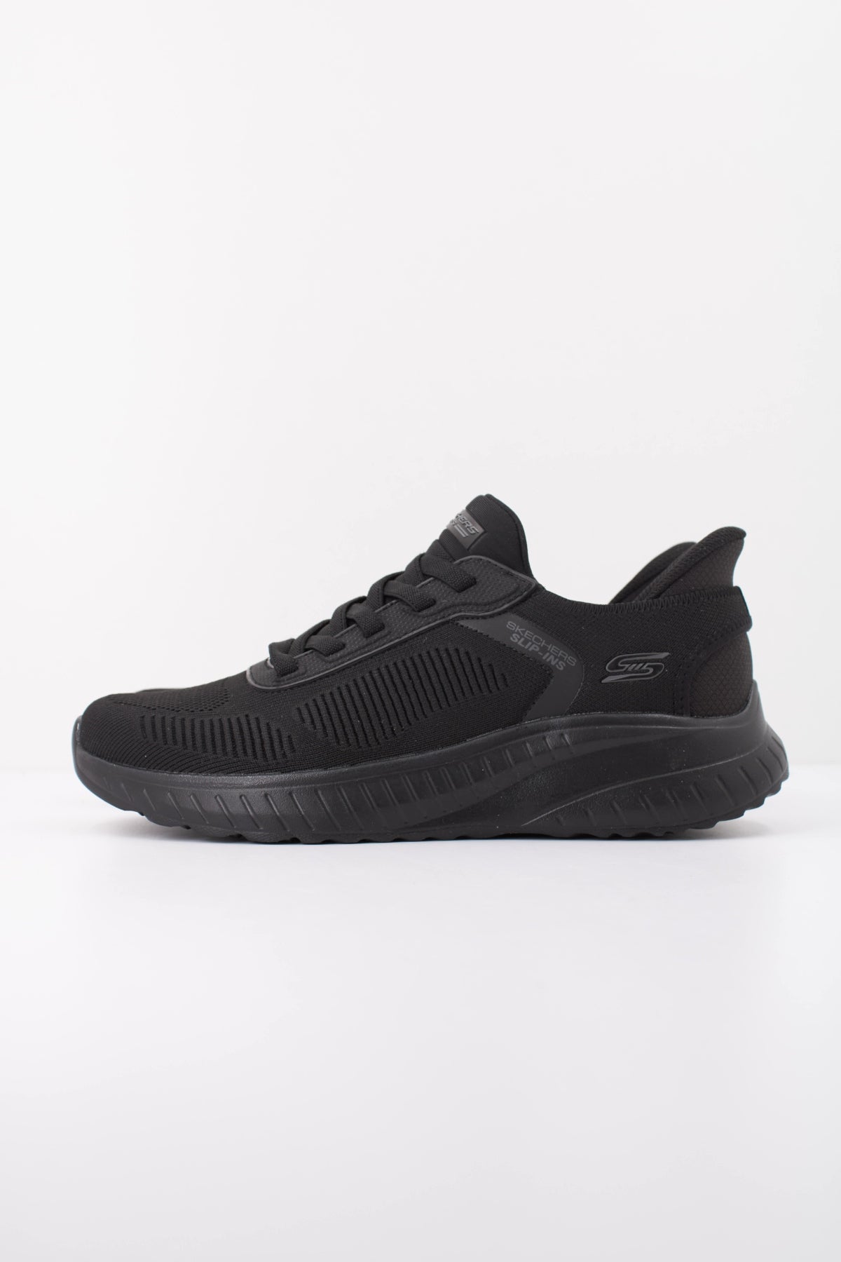 SKECHERS BOB SQUAD CHAOS SOLID STEP en color NEGRO (1)