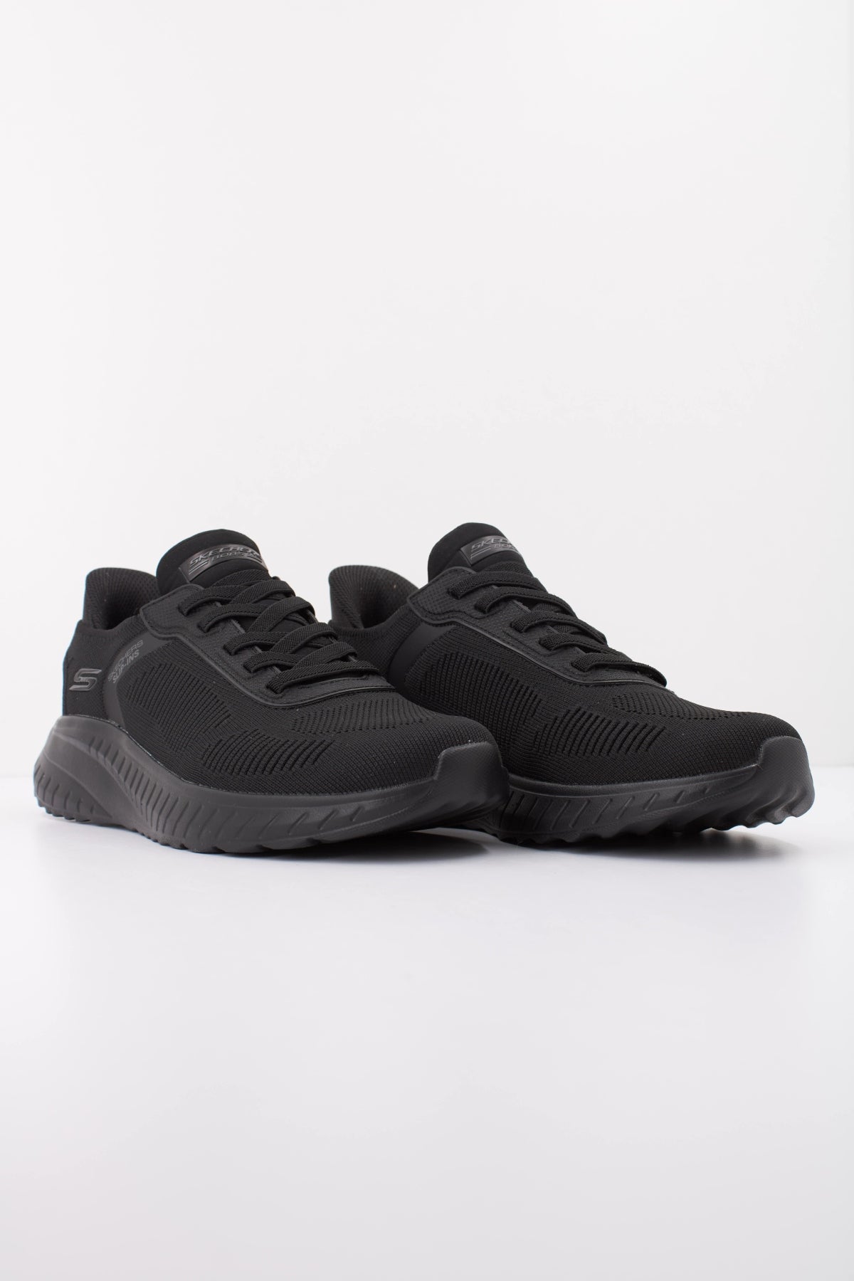 SKECHERS S BOB SQUAD CHAOS SOLID STEP en color NEGRO (2)