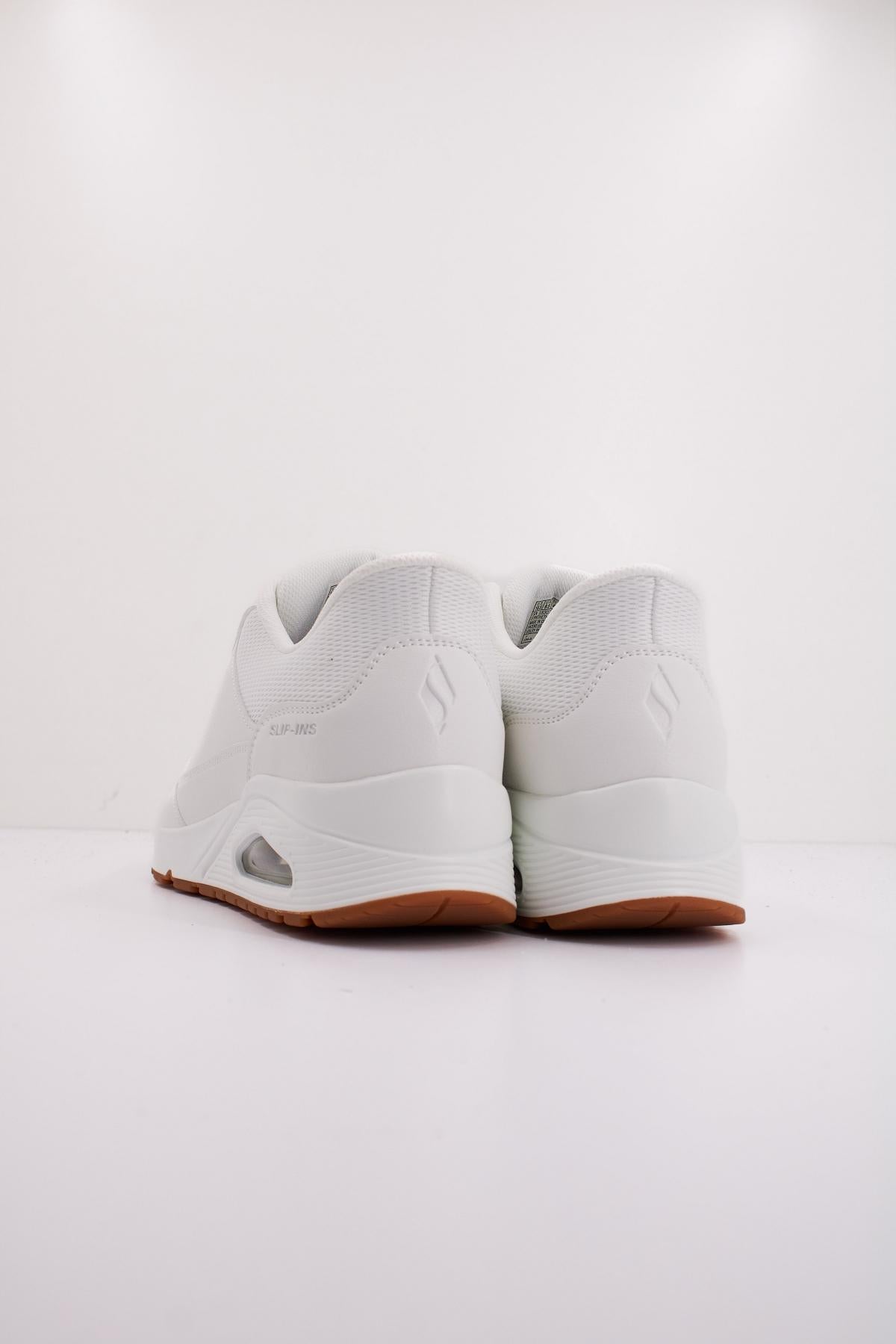 SKECHERS UNO - BANKSIA SLIP-INS en color BLANCO (4)