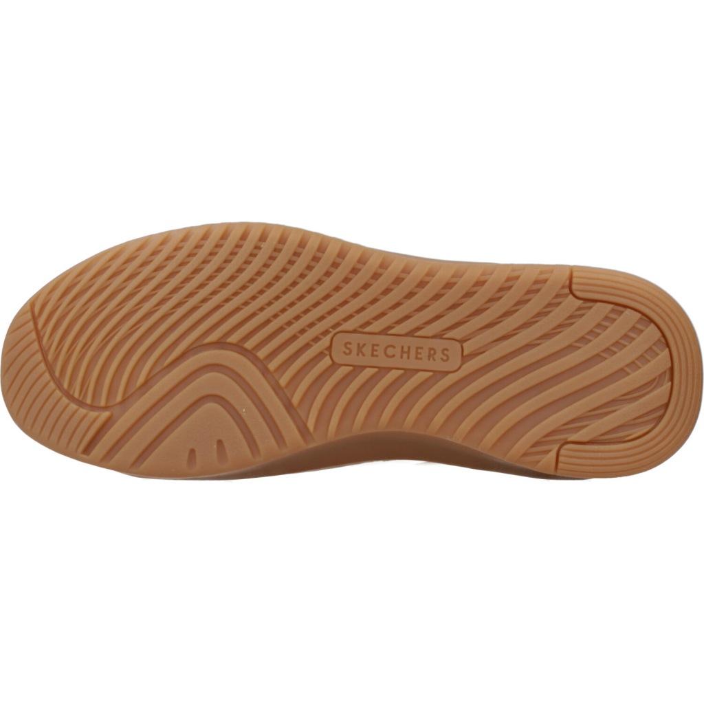 SKECHERS COURT BREAK SLIP-INS en color BLANCO (6)