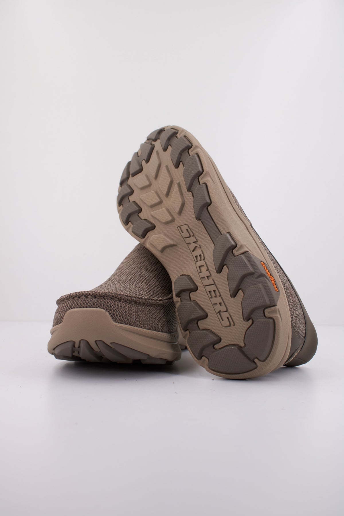 SKECHERS S POLLARD en color BEIS (5)