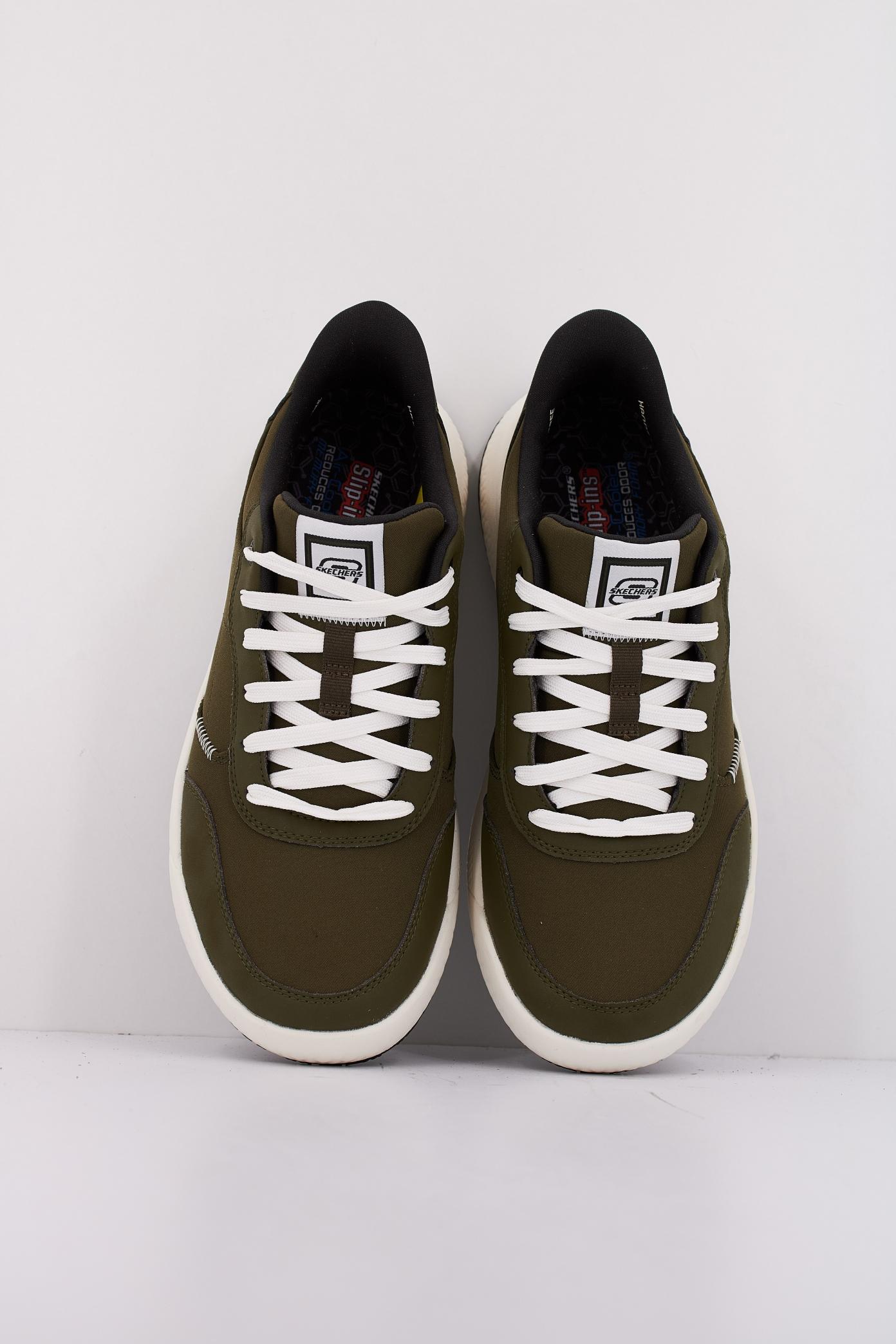 SKECHERS CYRUS SLIP-INS en color VERDE (3)