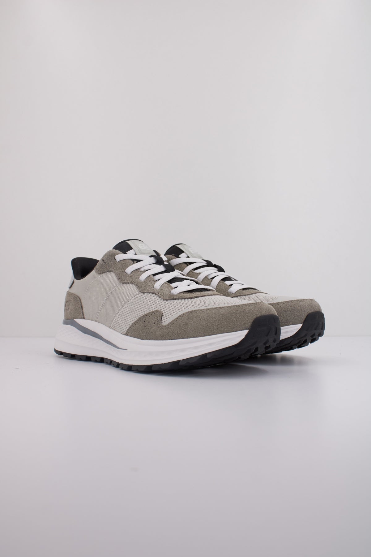 SKECHERS SLIP-INS SLADE ULTRA-MERCER en color GRIS (2)