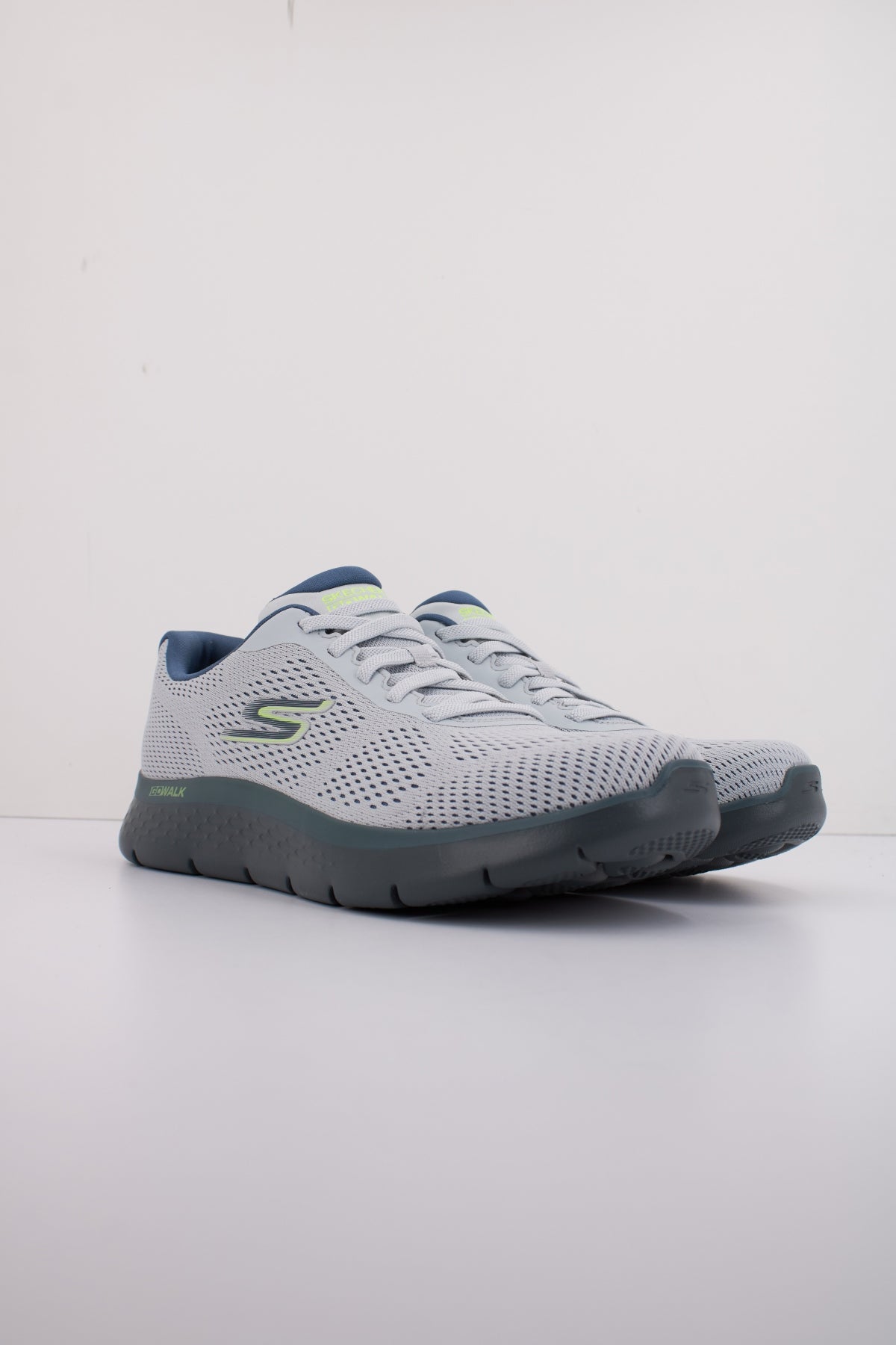 SKECHERS GO WALK FLEX en color GRIS (2)