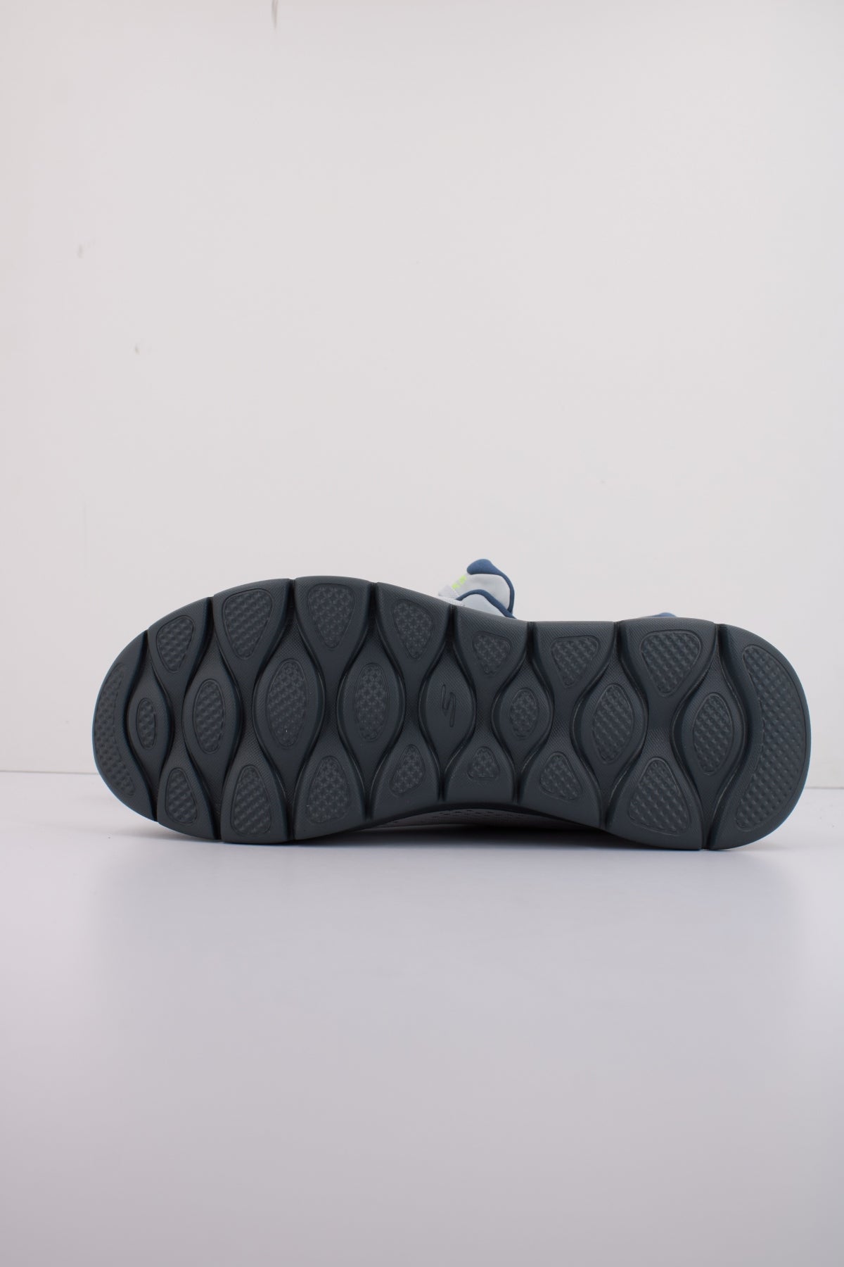 SKECHERS GO WALK FLEX en color GRIS (5)