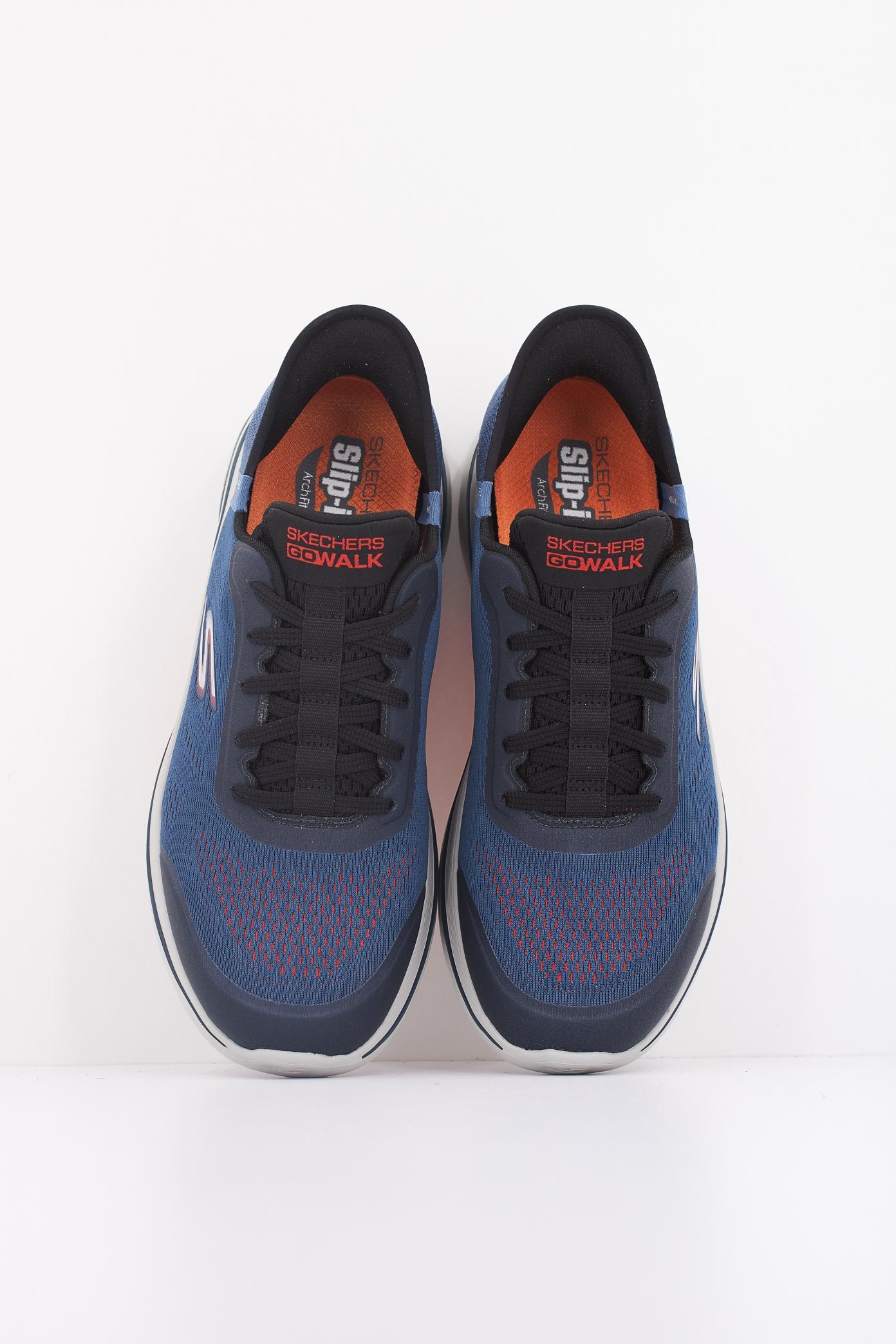 SKECHERS GO WALK ARCH . en color AZUL (3)