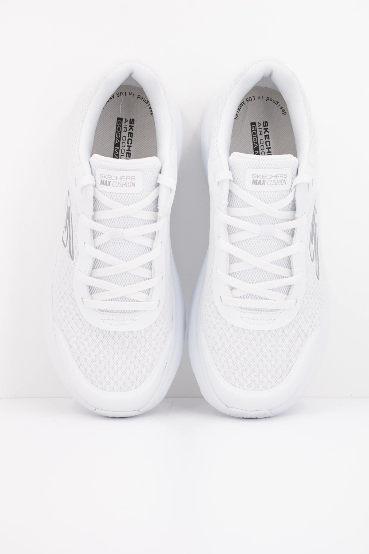 SKECHERS MAX CUSHIONING ENDEAVOUR en color BLANCO (3)