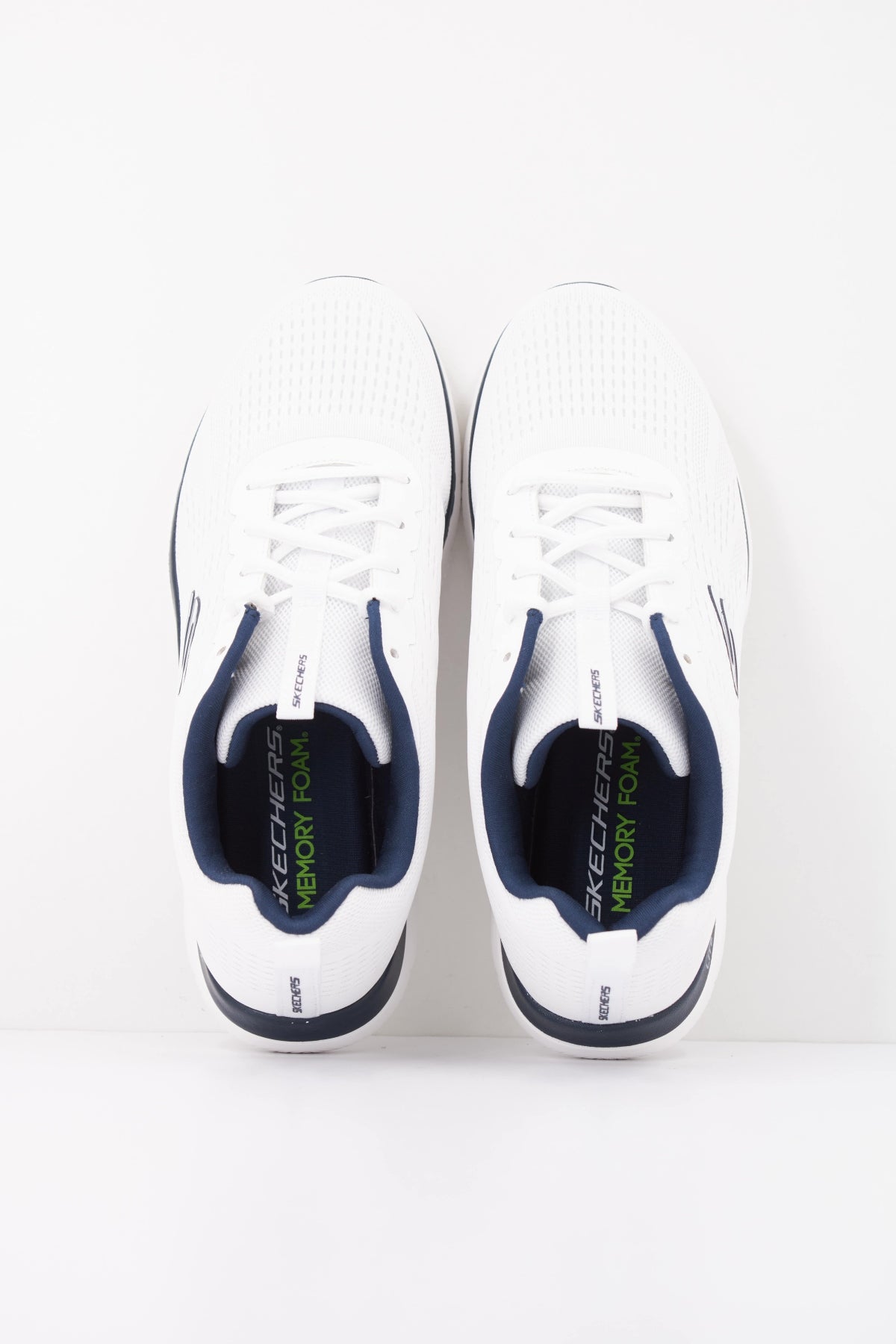 SKECHERS SUMMITS en color BLANCO (3)