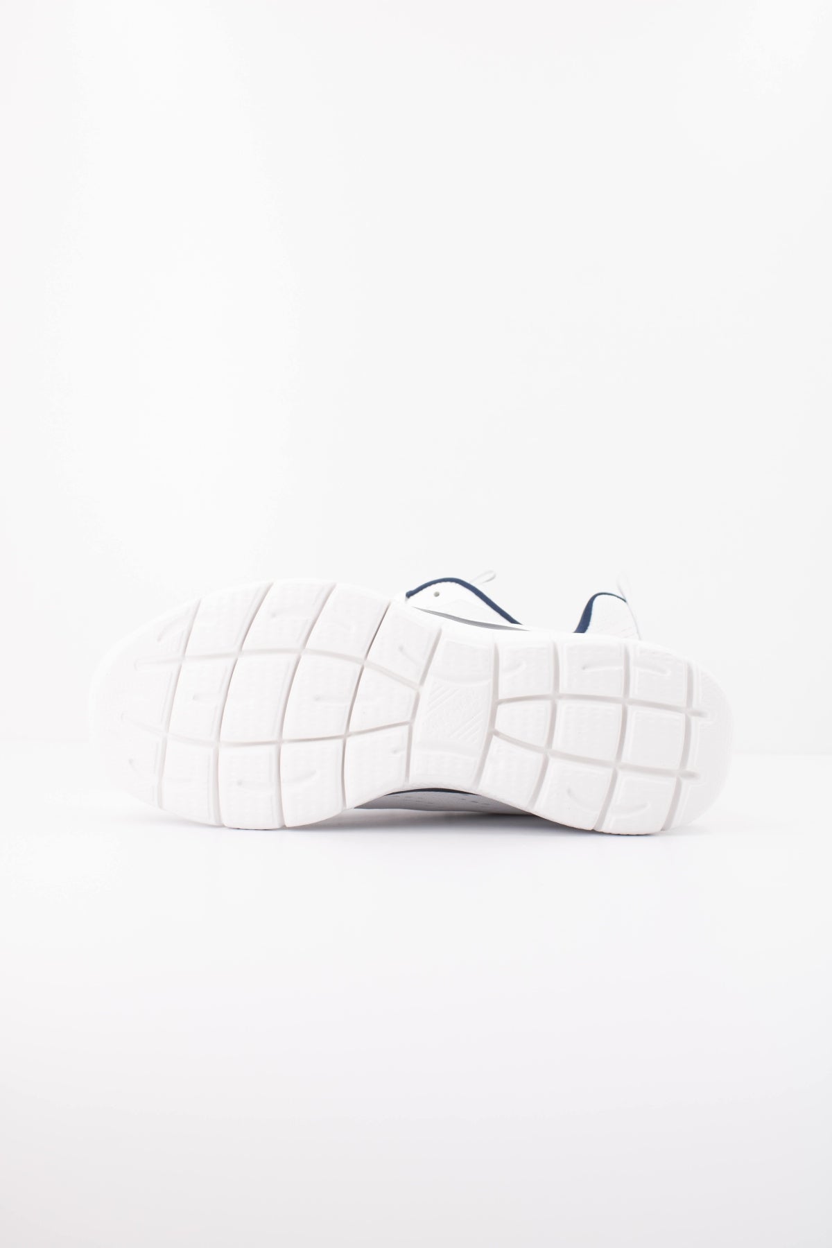 SKECHERS SUMMITS en color BLANCO (5)
