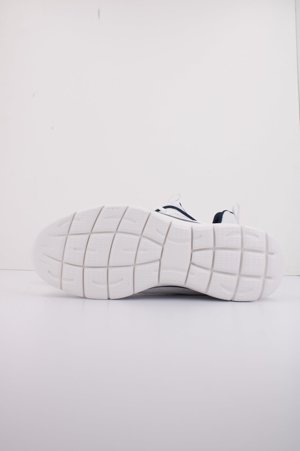 SKECHERS S SUMMITS en color BLANCO (5)