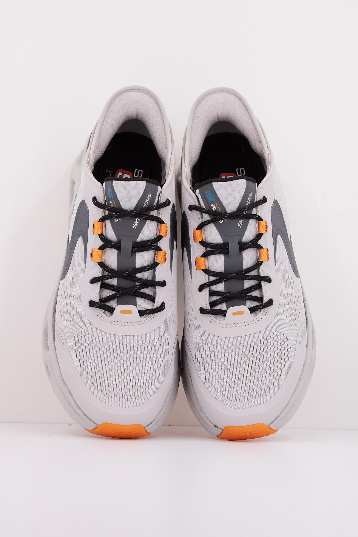 SKECHERS GLIDE STEP ALTUS SLIP-INS en color GRIS (3)