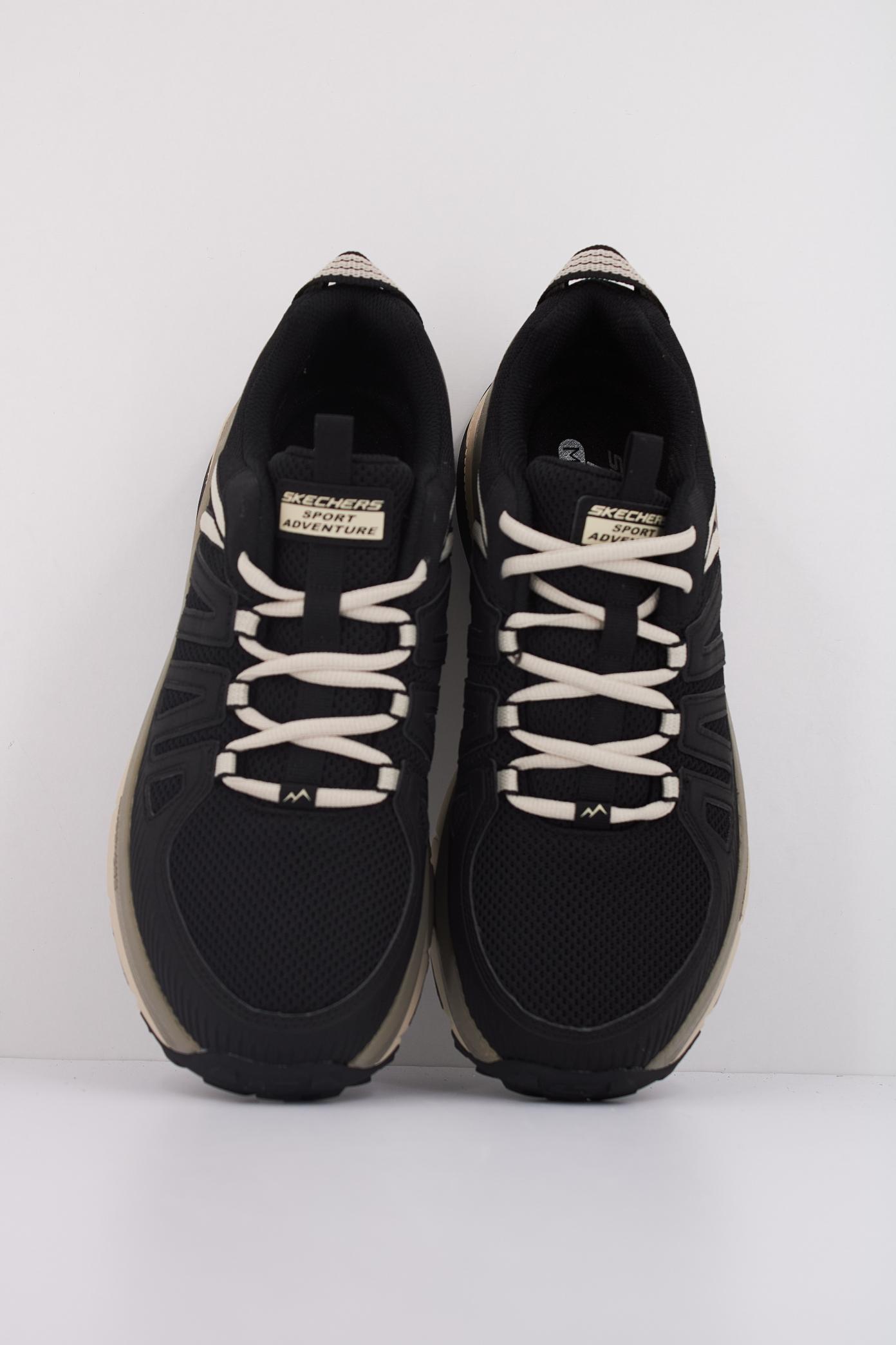 SKECHERS SWITCH BACK en color NEGRO (3)
