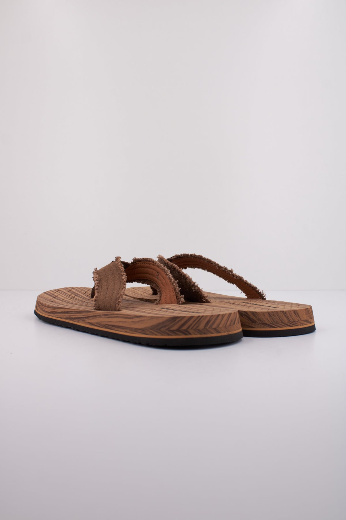 SKECHERS TANTRICFRITZ en color MARRON (4)