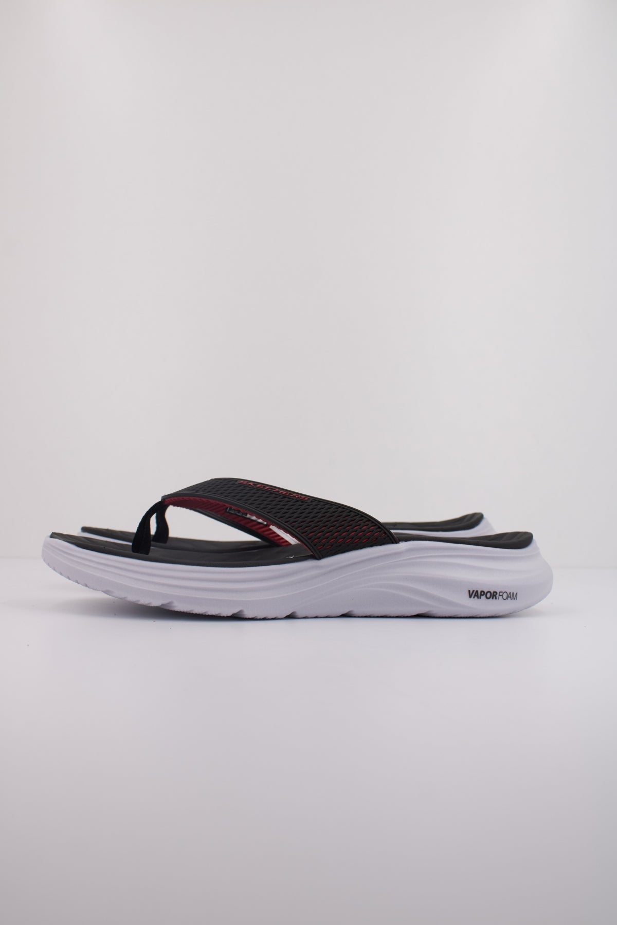SKECHERS SAYTO en color NEGRO (1)