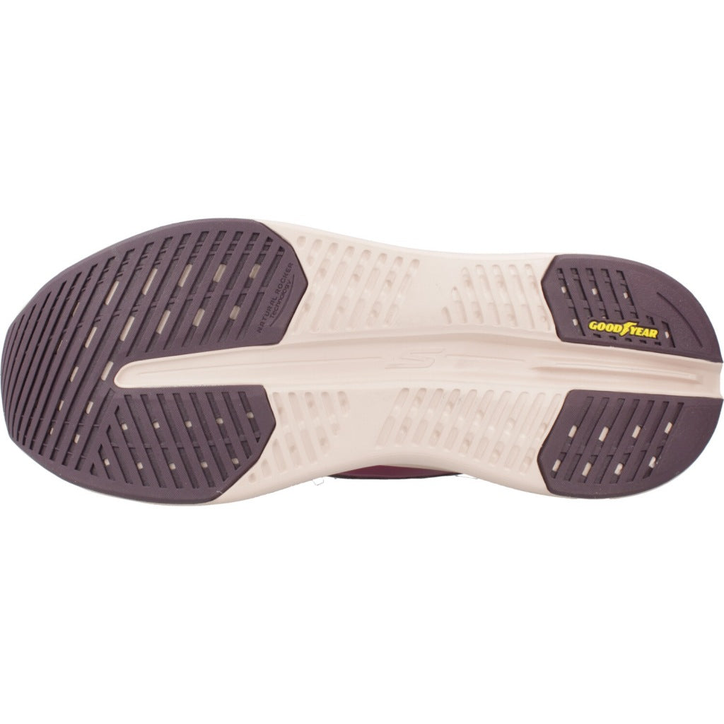 SKECHERS MAX CUSHIONING GLIDE STEP en color BURDEOS (6)