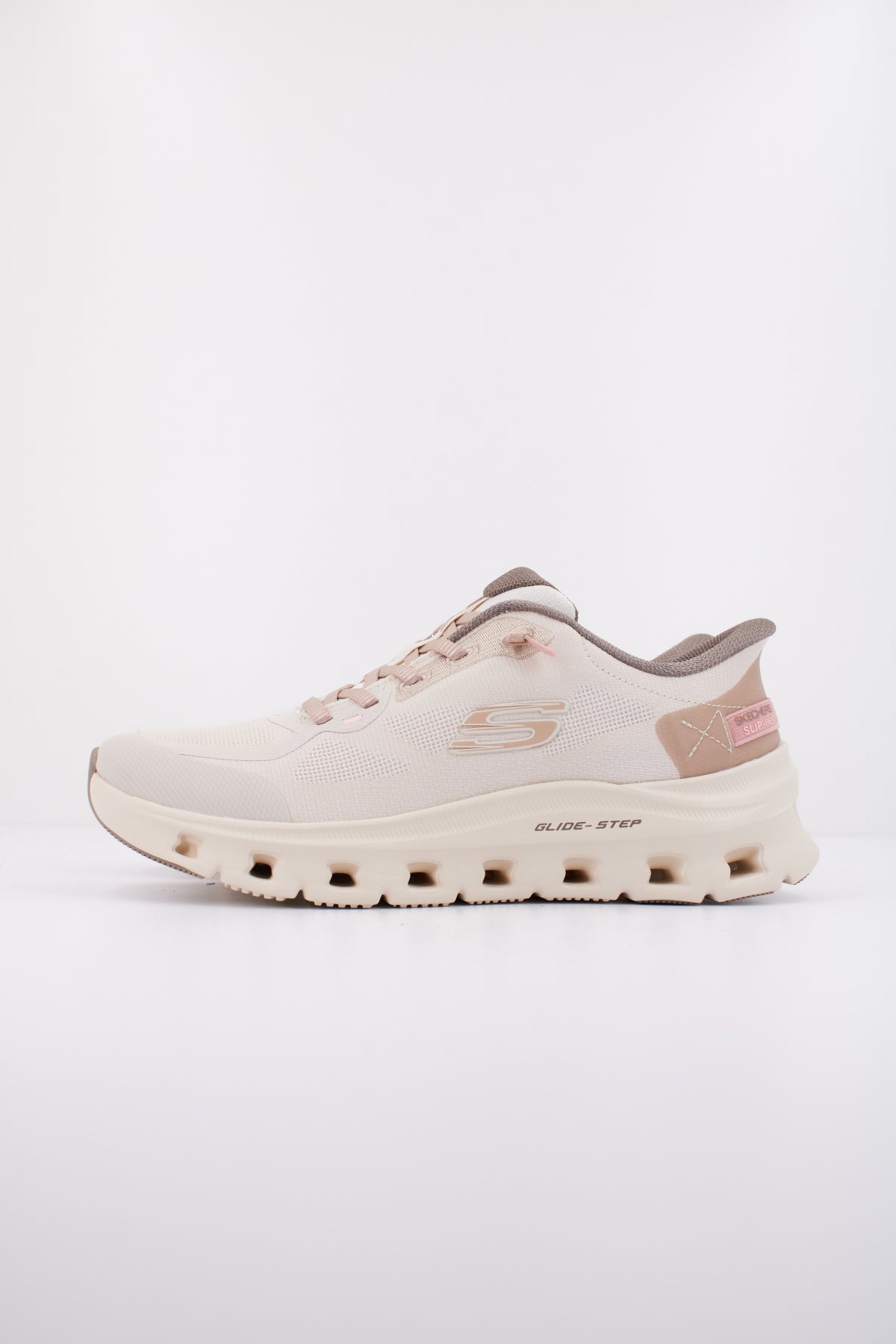SKECHERS GLIDE STEP PRO PURE MOTION en color BEIS (1)
