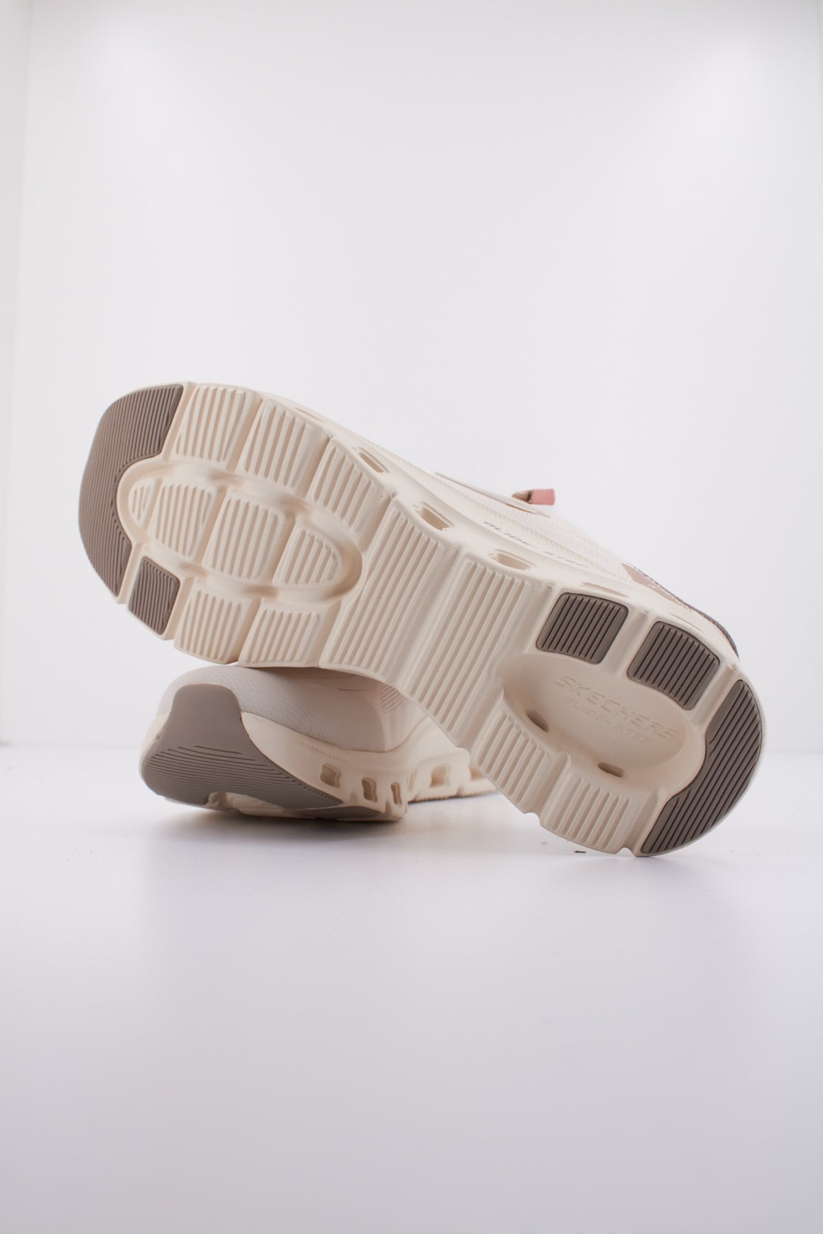 SKECHERS GLIDE STEP PRO PURE MOTION en color BEIS (5)