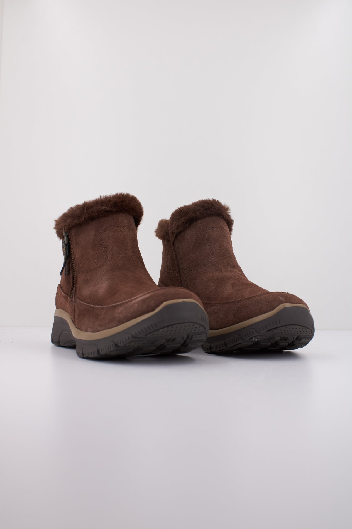 SKECHERS EASY GOING COOL ZIP en color MARRON (2)