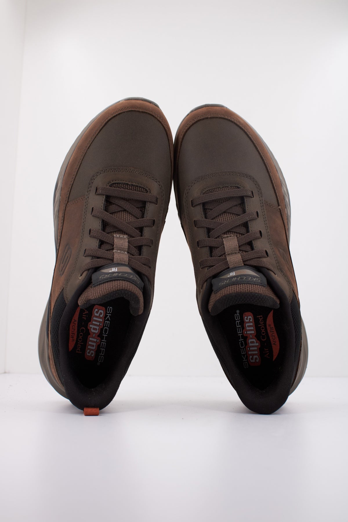 SKECHERS ARCH FIT ORVAN - MOXLEY en color MARRON (3)