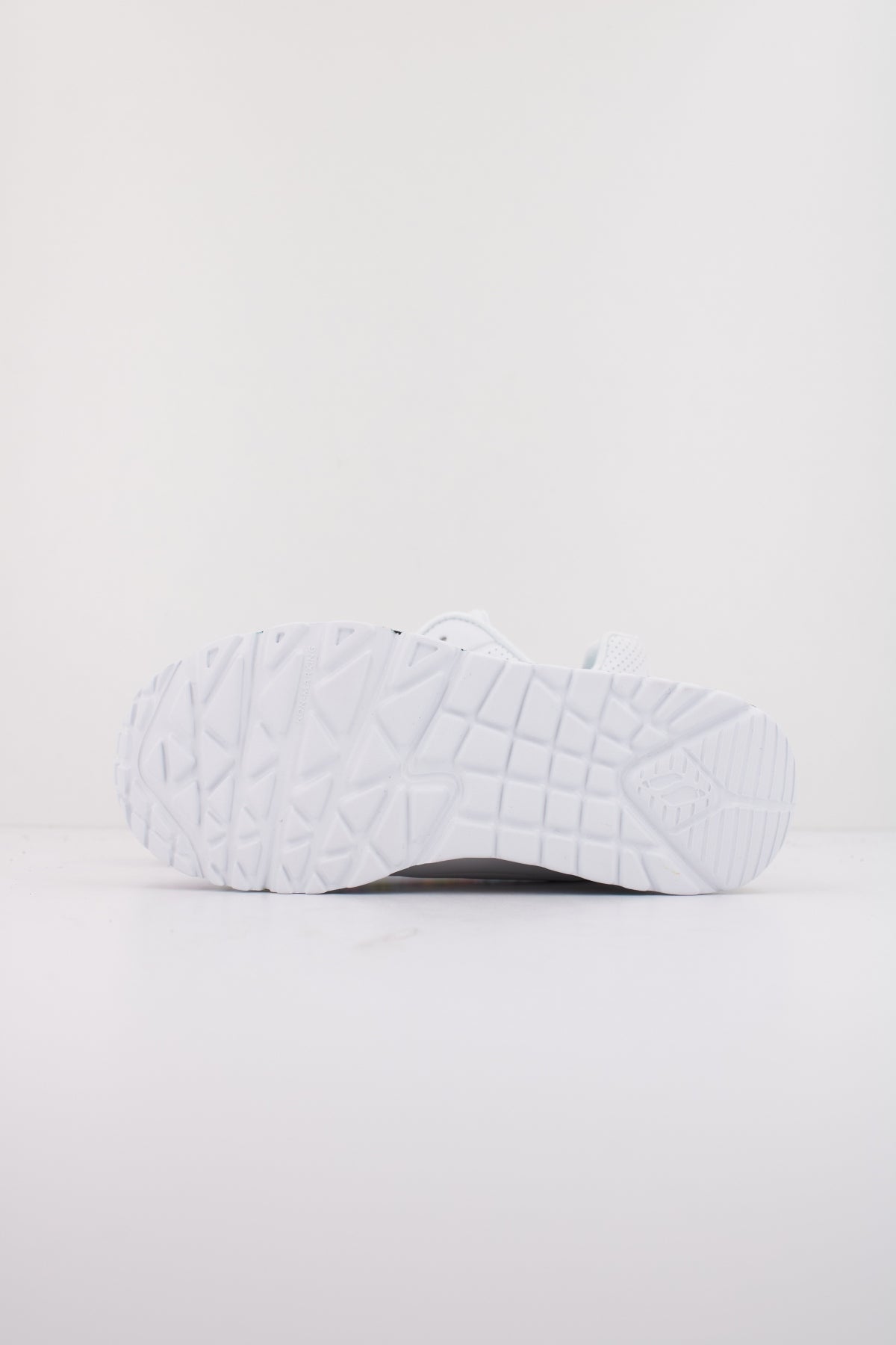 SKECHERS UNO LITESUBTLE LOVE en color BLANCO  (5)