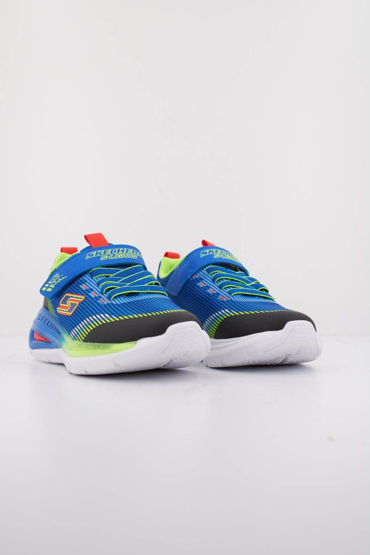 SKECHERS  LIGHTS TRINAMICS .  en color AZUL  (2)