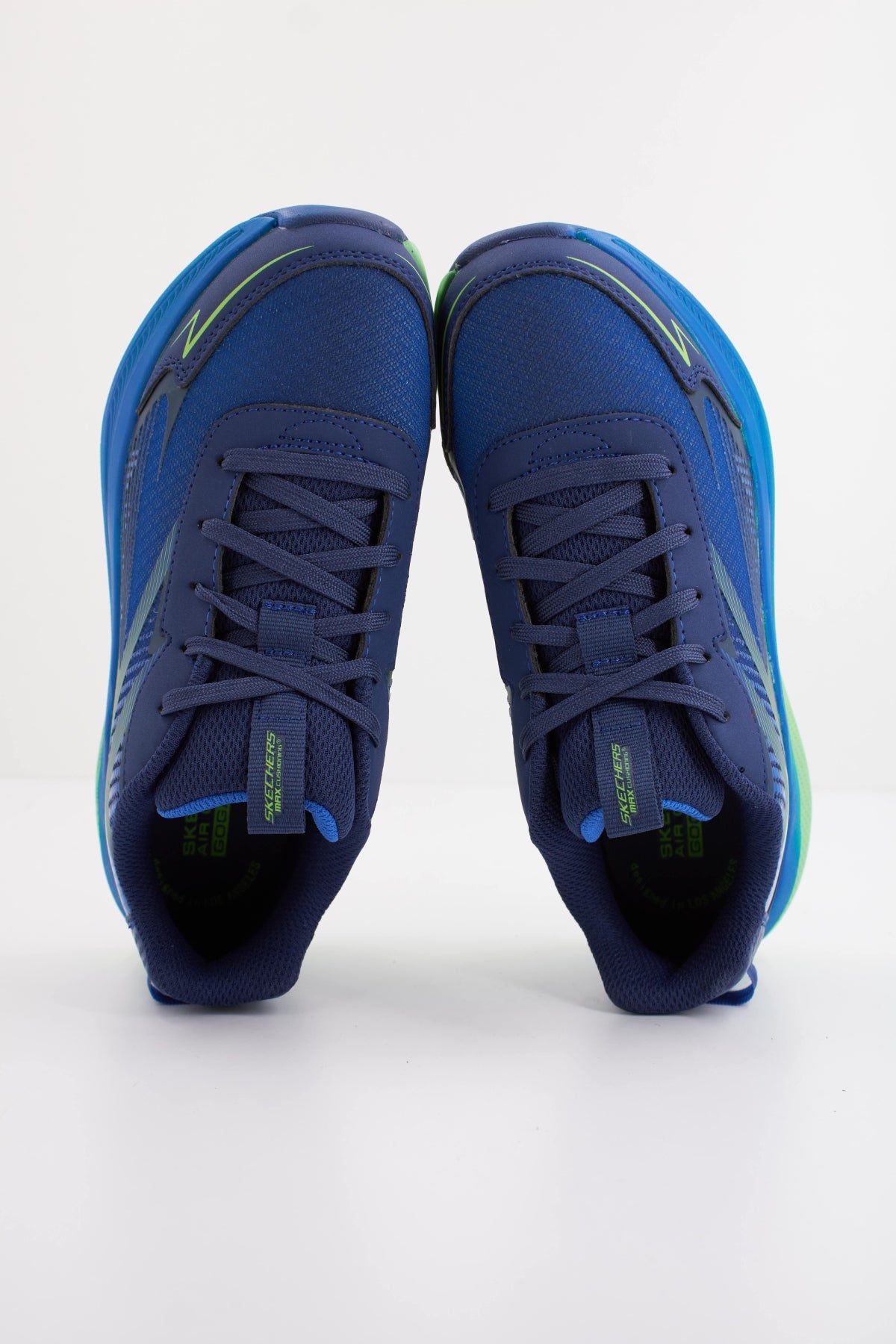 SKECHERS MAX CUSHIONING ASCENDER en color AZUL (3)