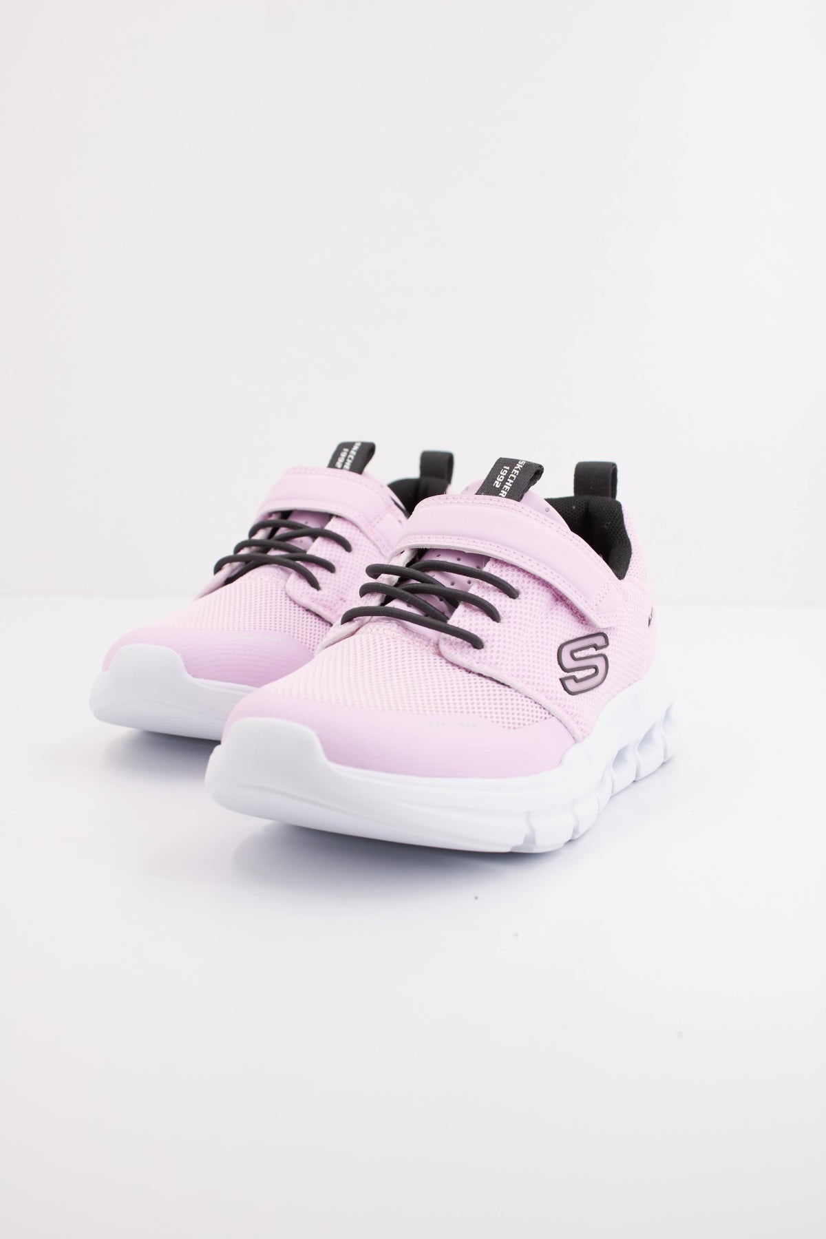 SKECHERS GLIDE STEP FLOW en color ROSA (2)