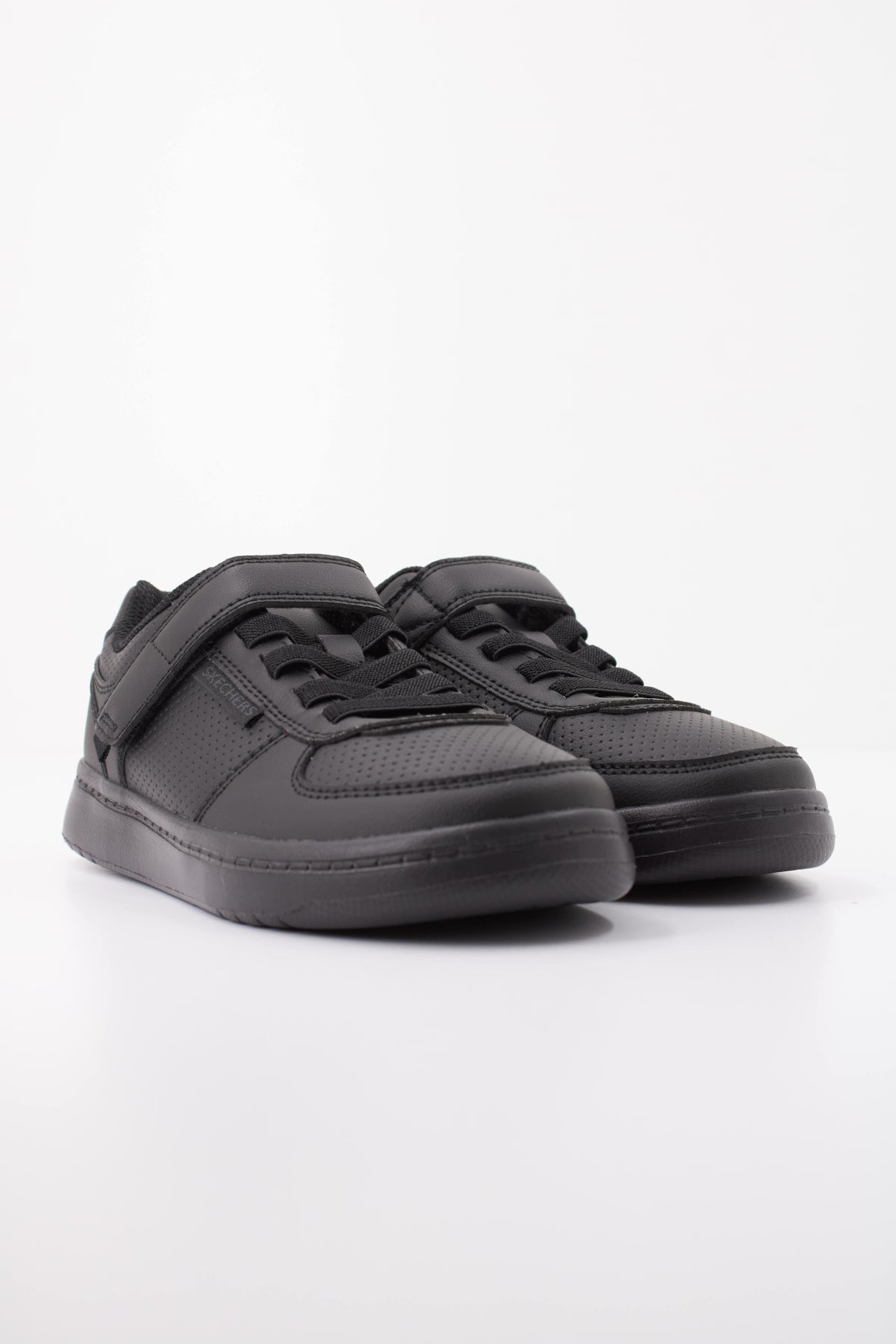 SKECHERS L en color NEGRO (2)