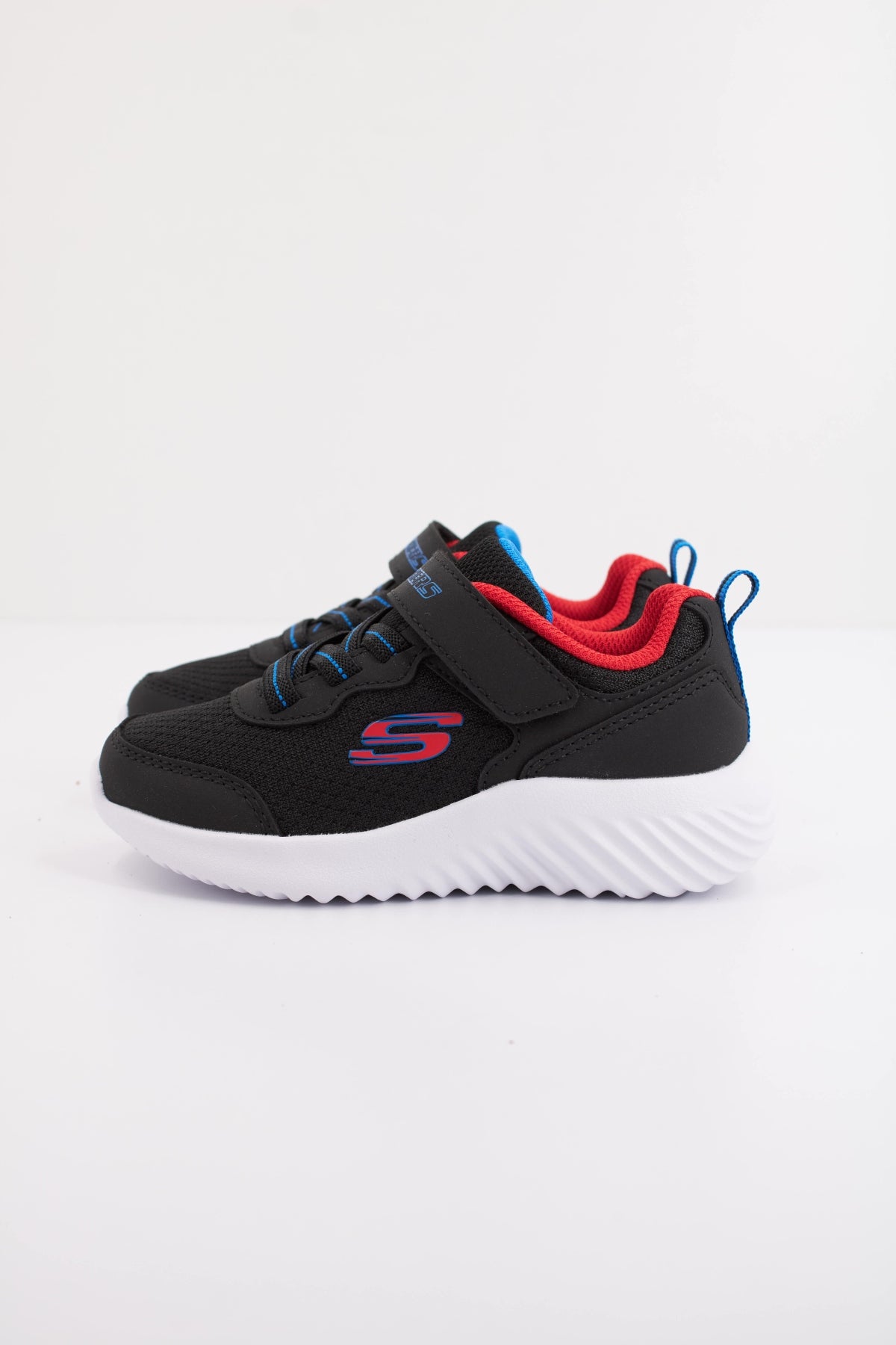 SKECHERS BOUNDER TECHROX en color NEGRO (1)