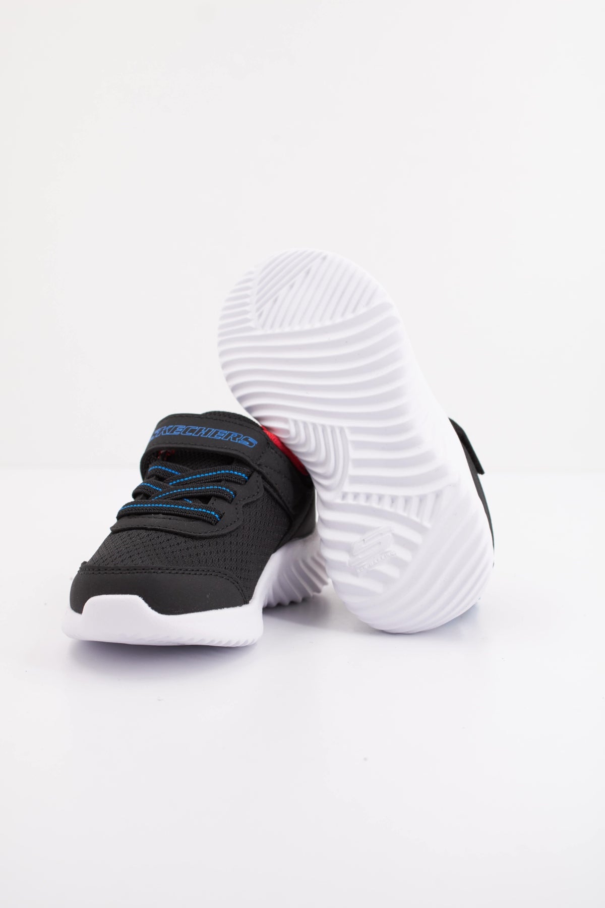 SKECHERS BOUNDER TECHROX en color NEGRO (5)