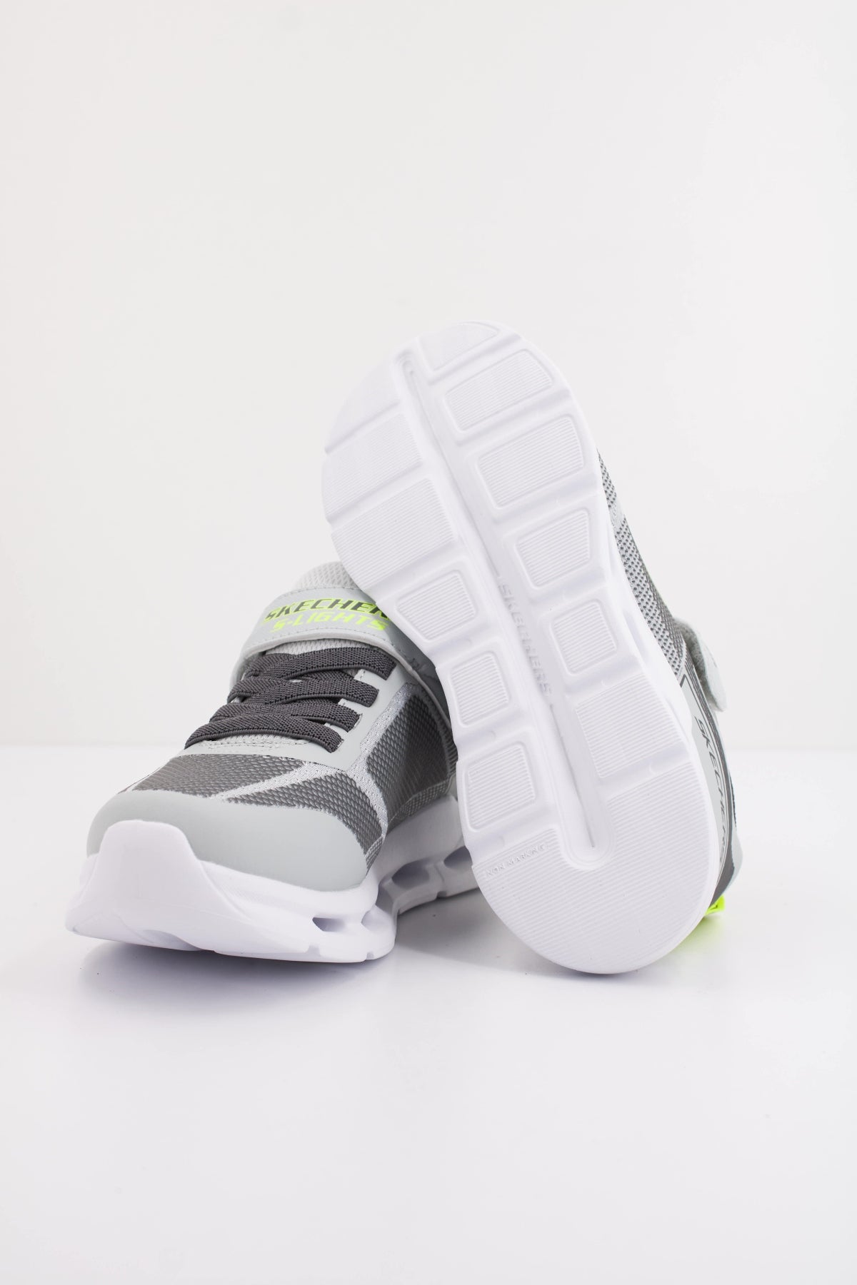 SKECHERS GLIDE STEP LIGHT en color GRIS (5)