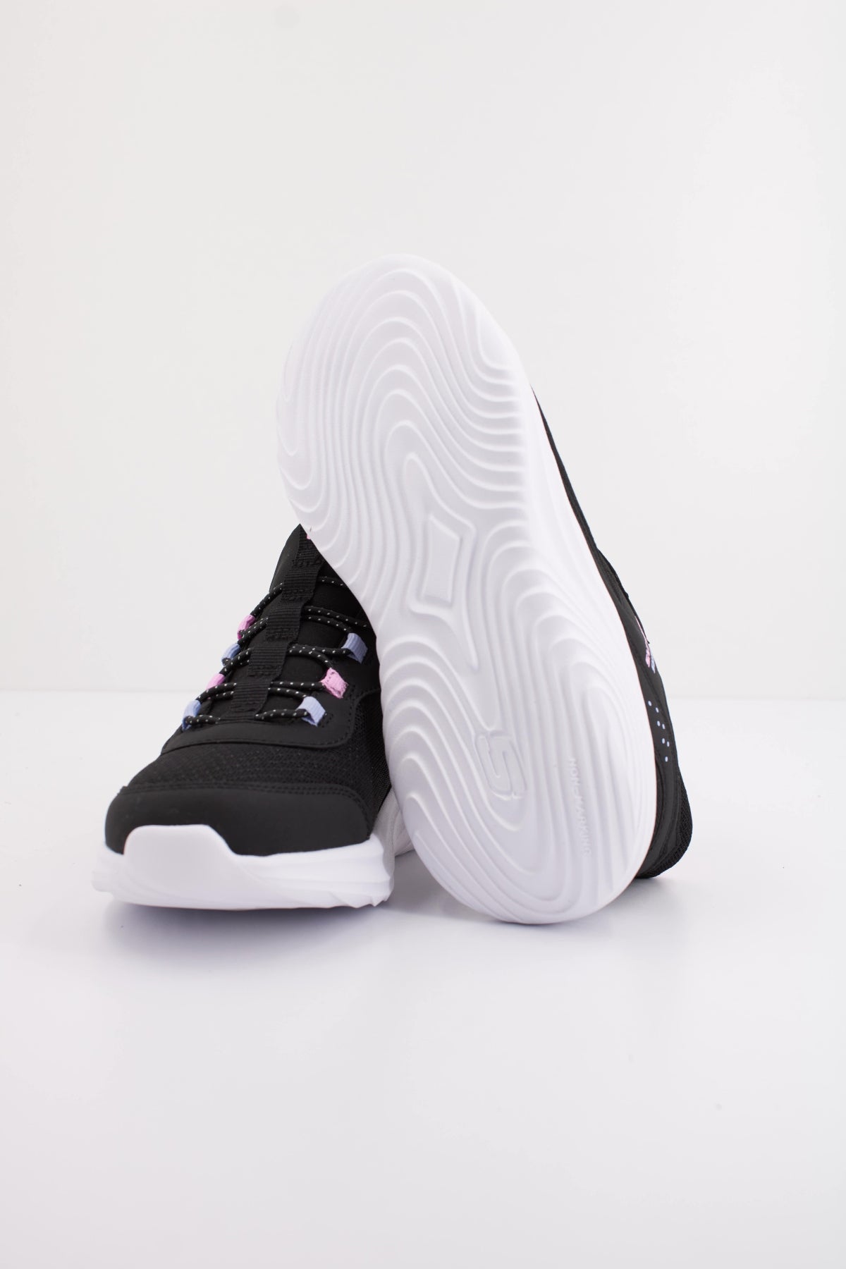SKECHERS BOUNDER PRO en color NEGRO (5)