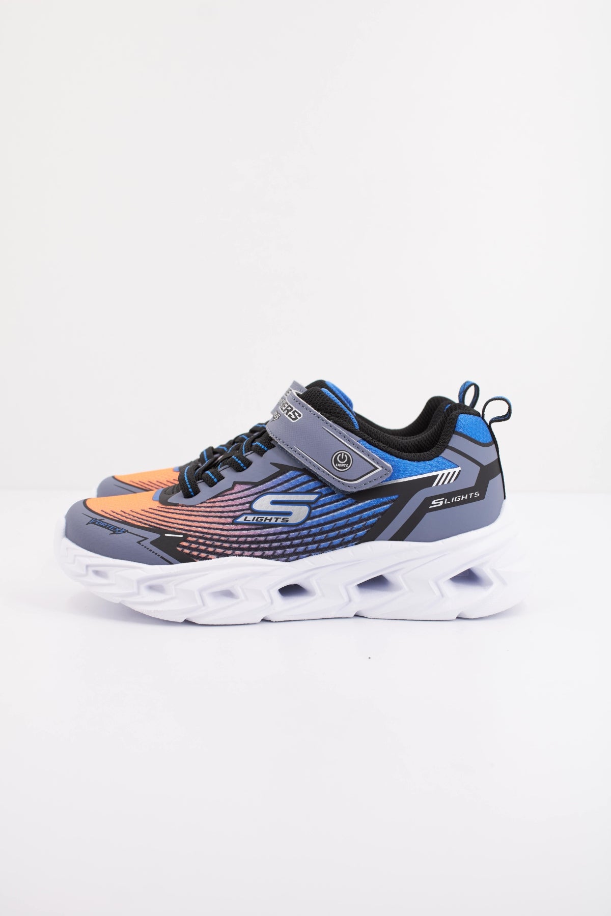 SKECHERS VORTEX . en color GRIS (1)
