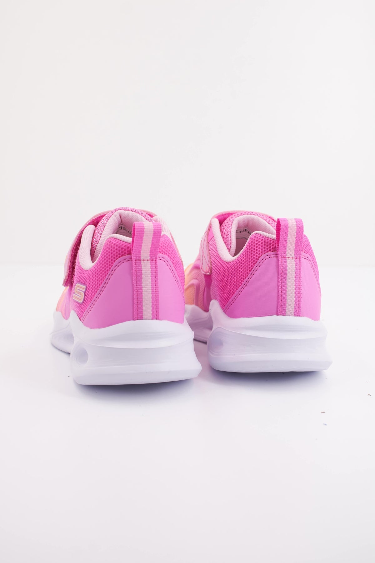 SKECHERS SOLA GLOW en color ROSA (4)