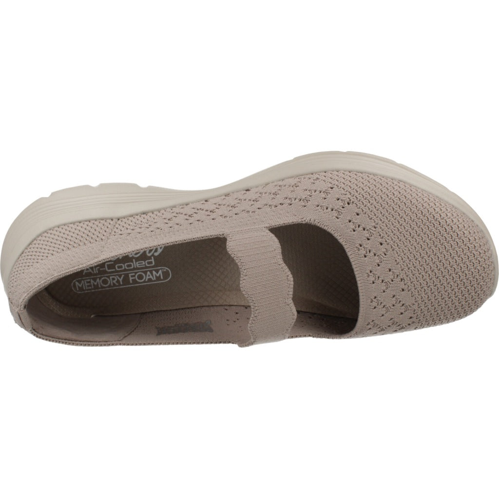 SKECHERS BEDFORD CHEERFUL GLOW en color BEIS (7)