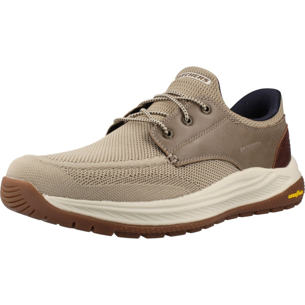 SKECHERS MEROE ALDEN en color MARRON CLARO (1)