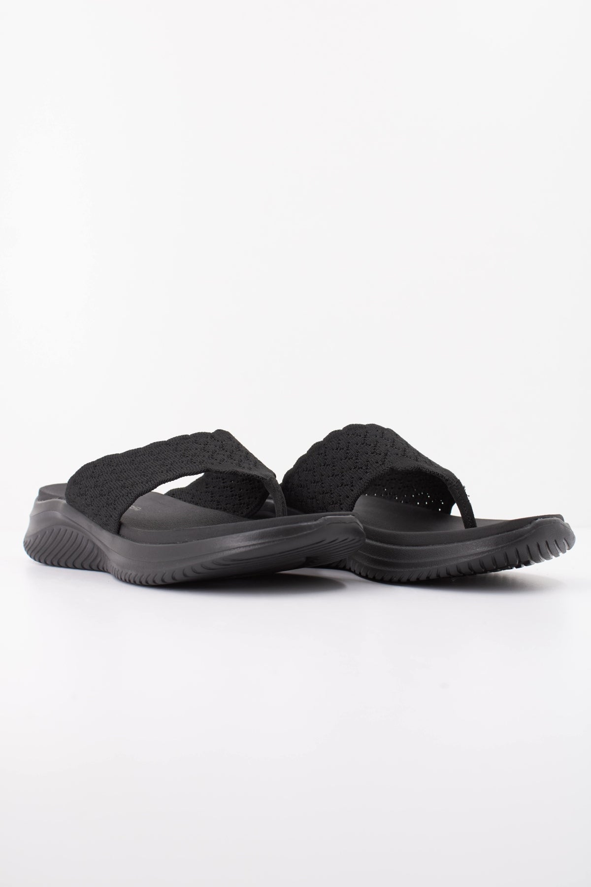 SKECHERS S en color NEGRO (2)