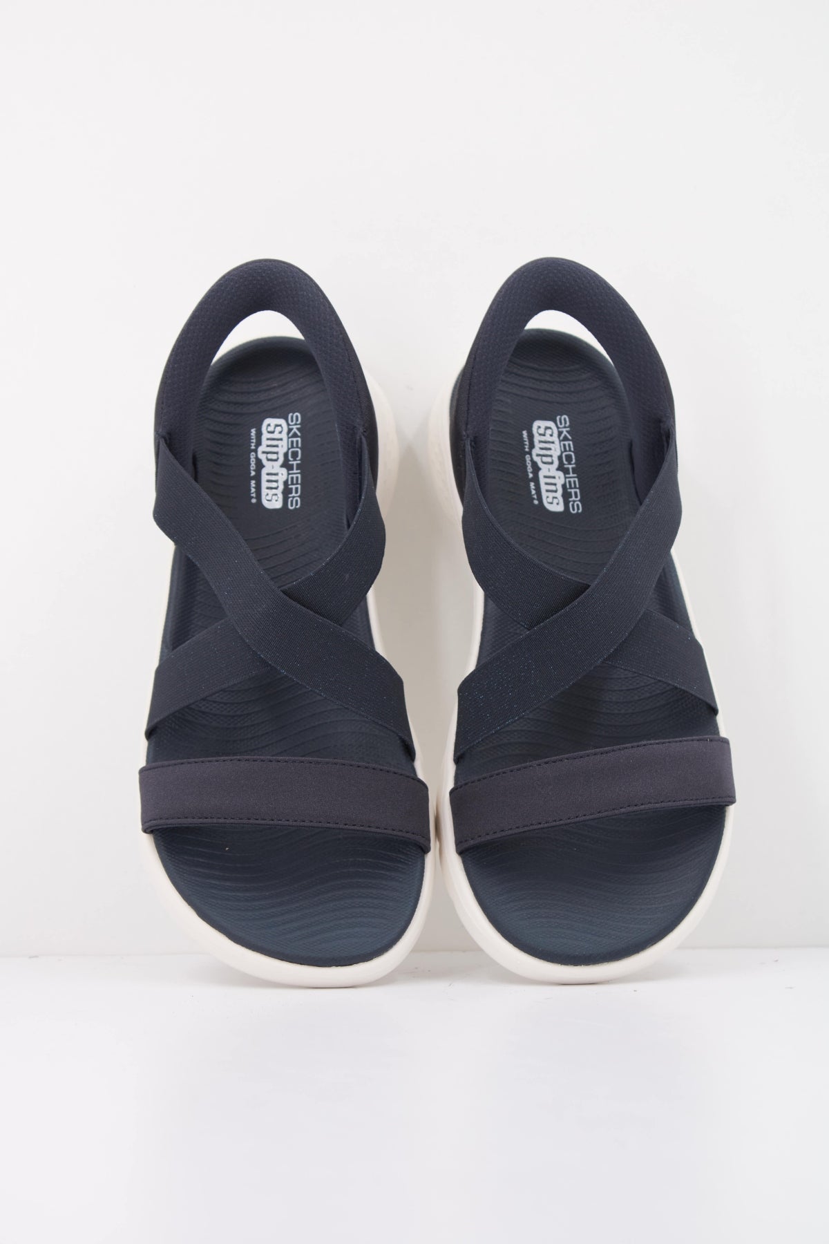 SKECHERS GO WALK FLEX SANDAL GLIMM en color AZUL (3)