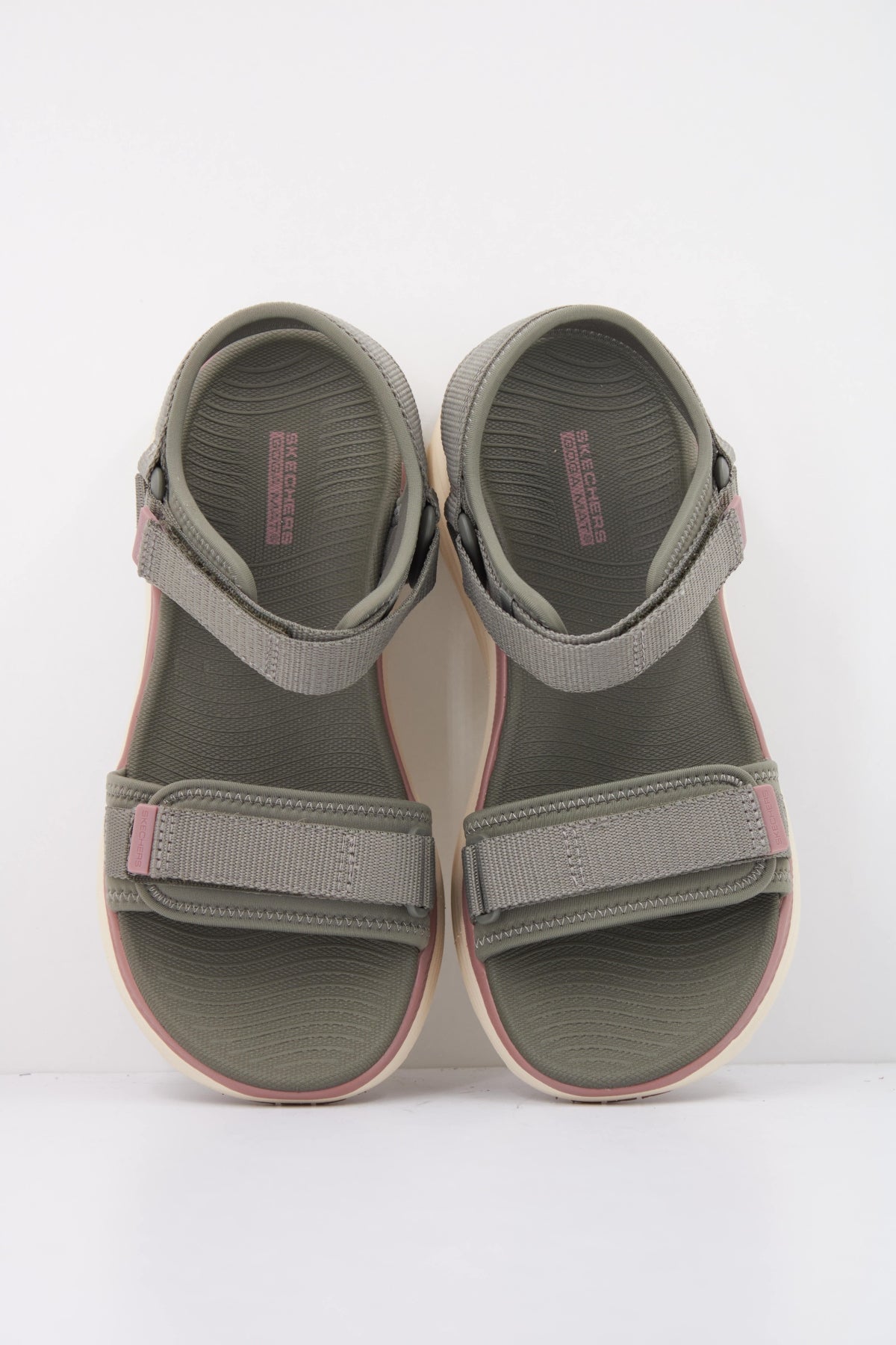 SKECHERS S en color VERDE (3)
