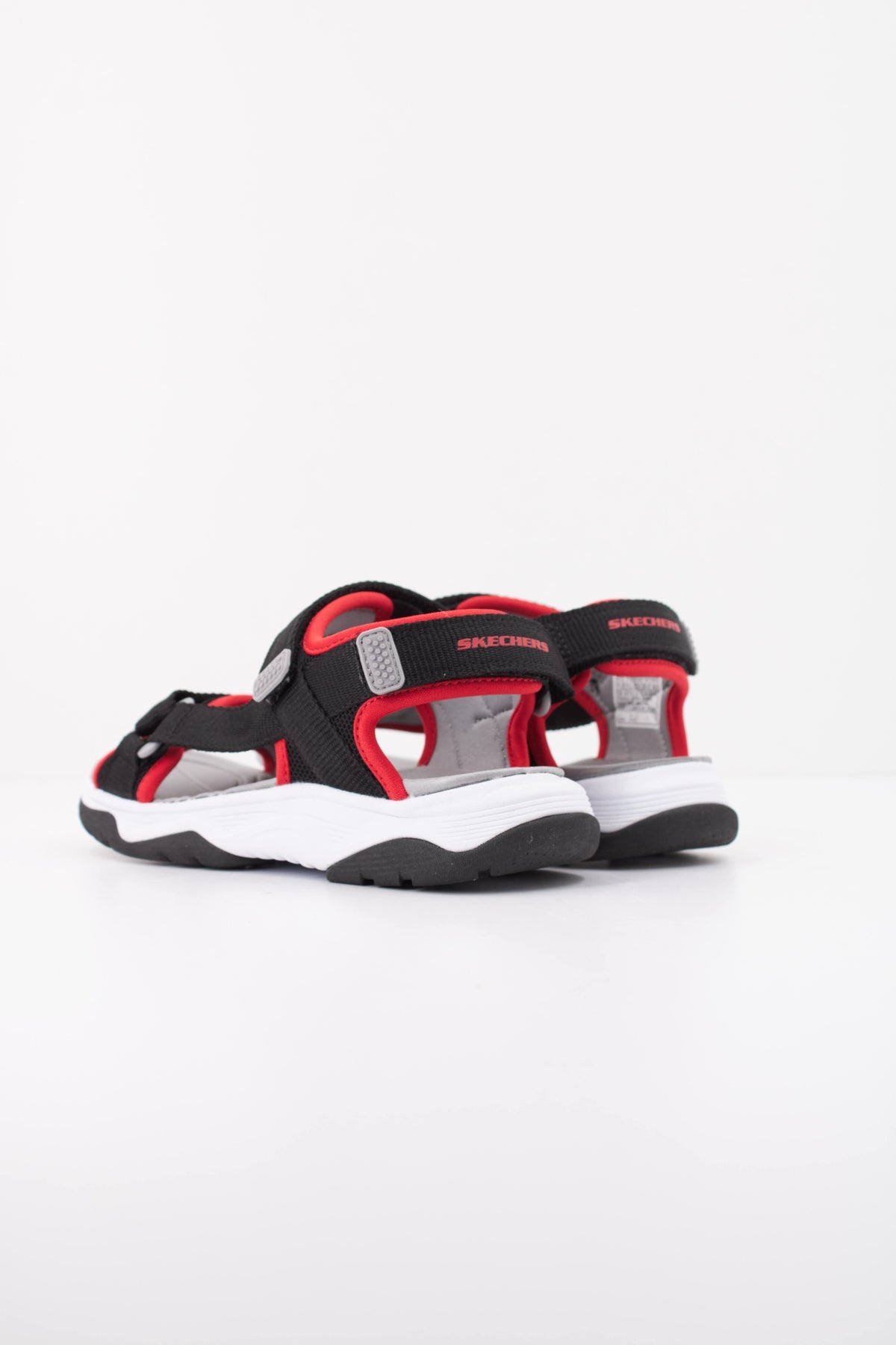 SKECHERS L en color NEGRO (4)