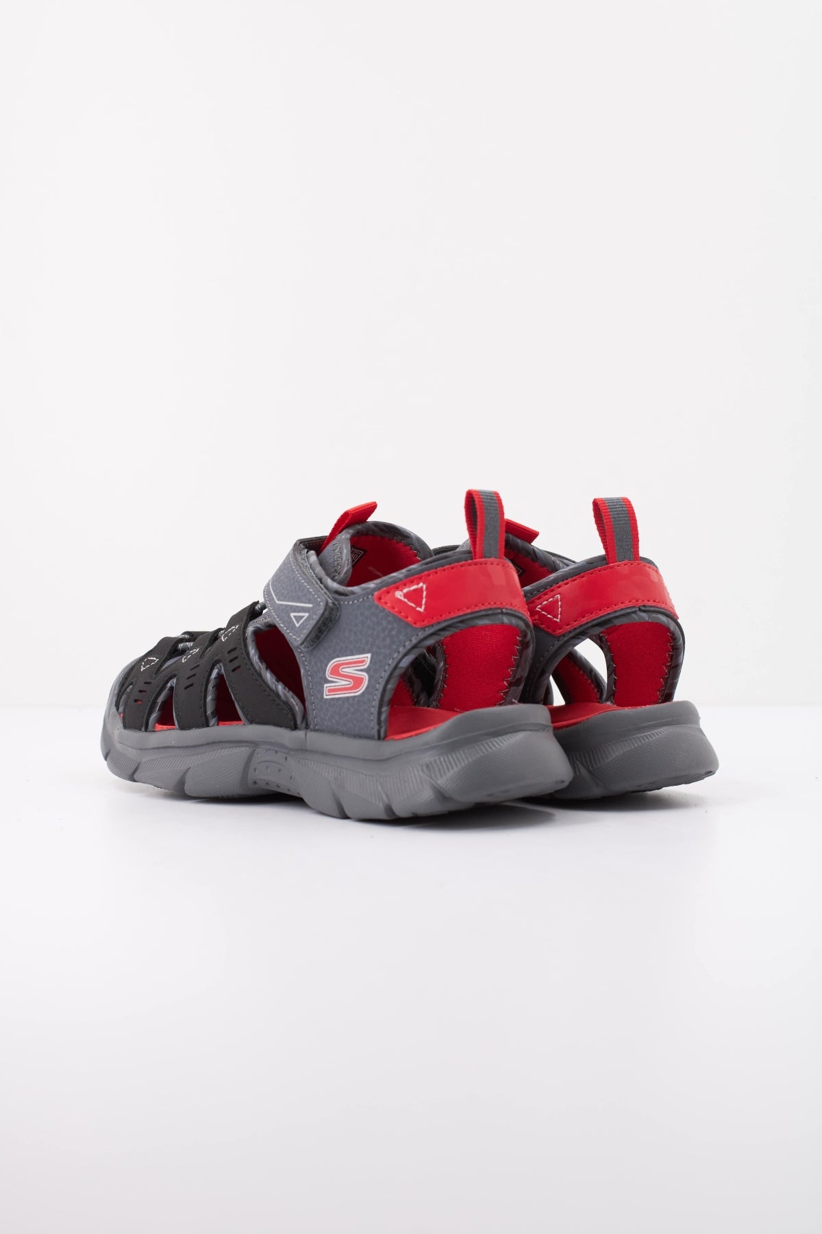 SKECHERS L en color GRIS (4)